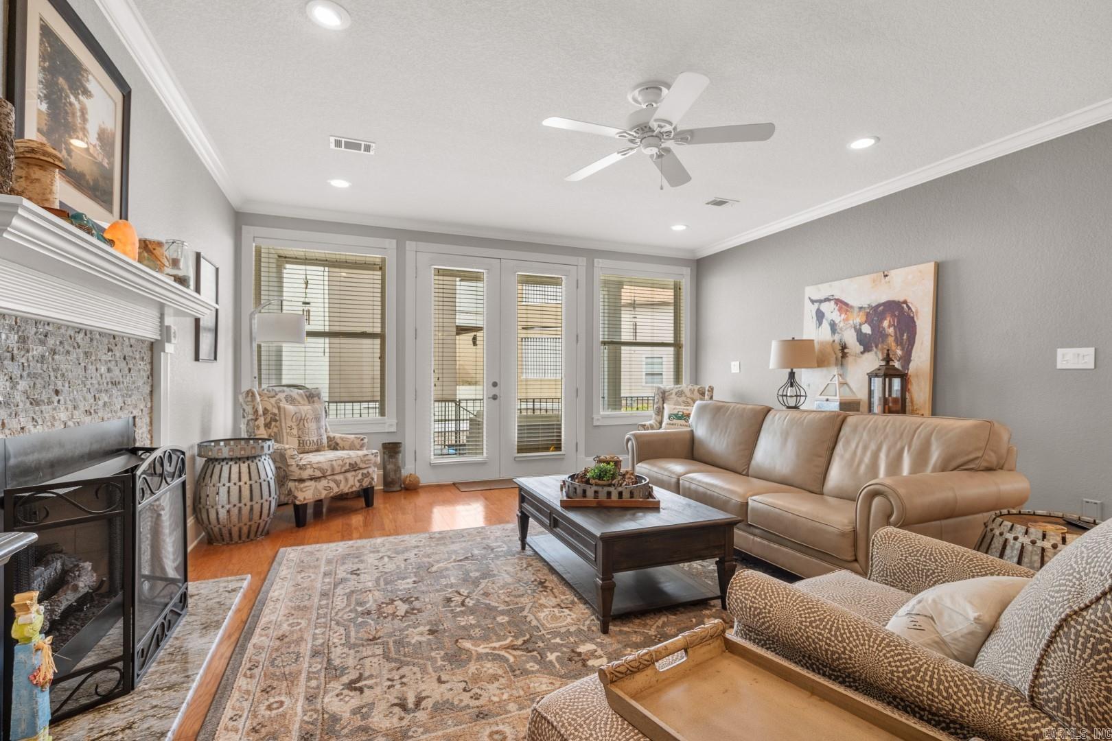 LIGHTHOUSE COVE - Residential