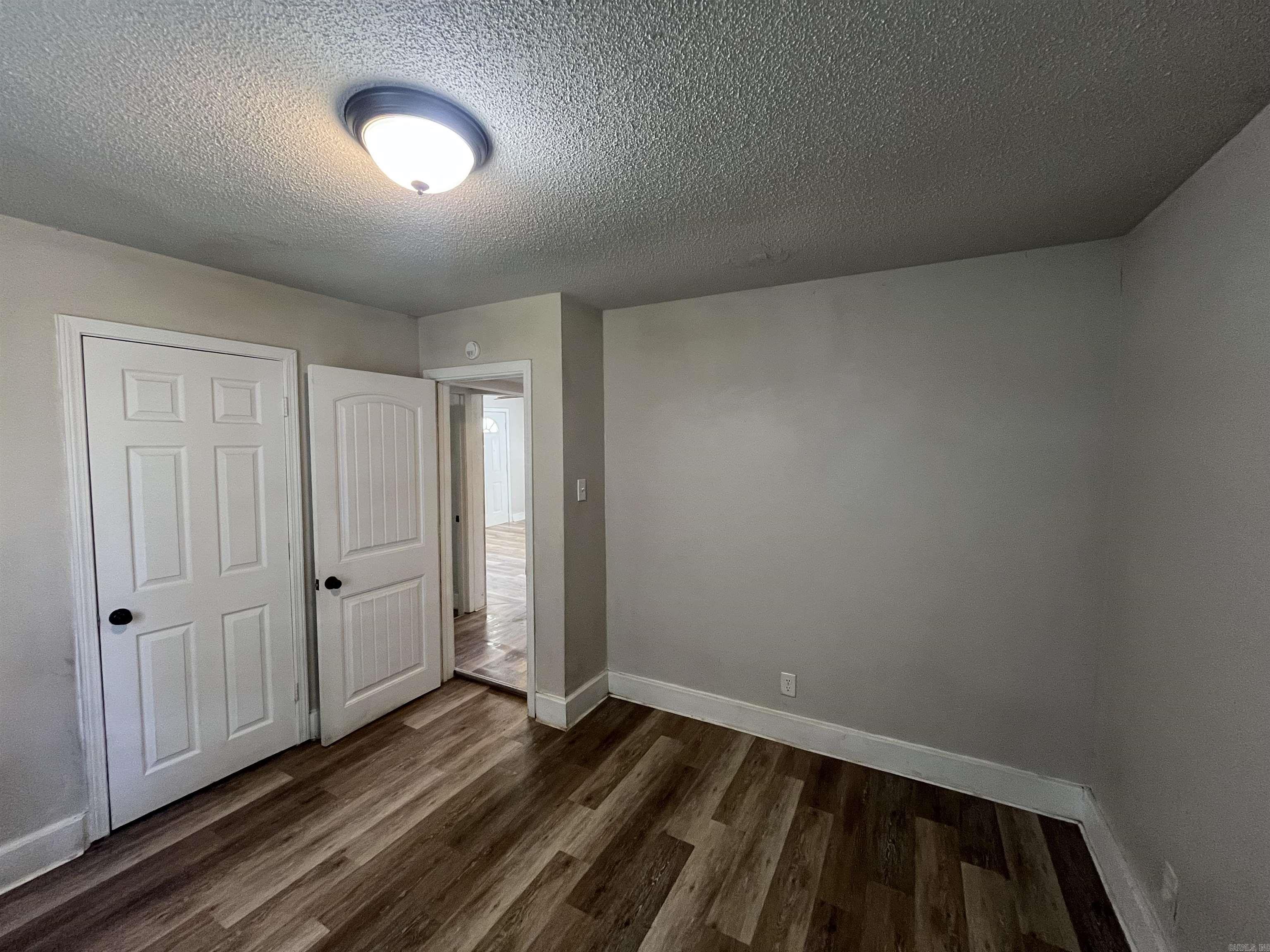 Sunny Side - Residential