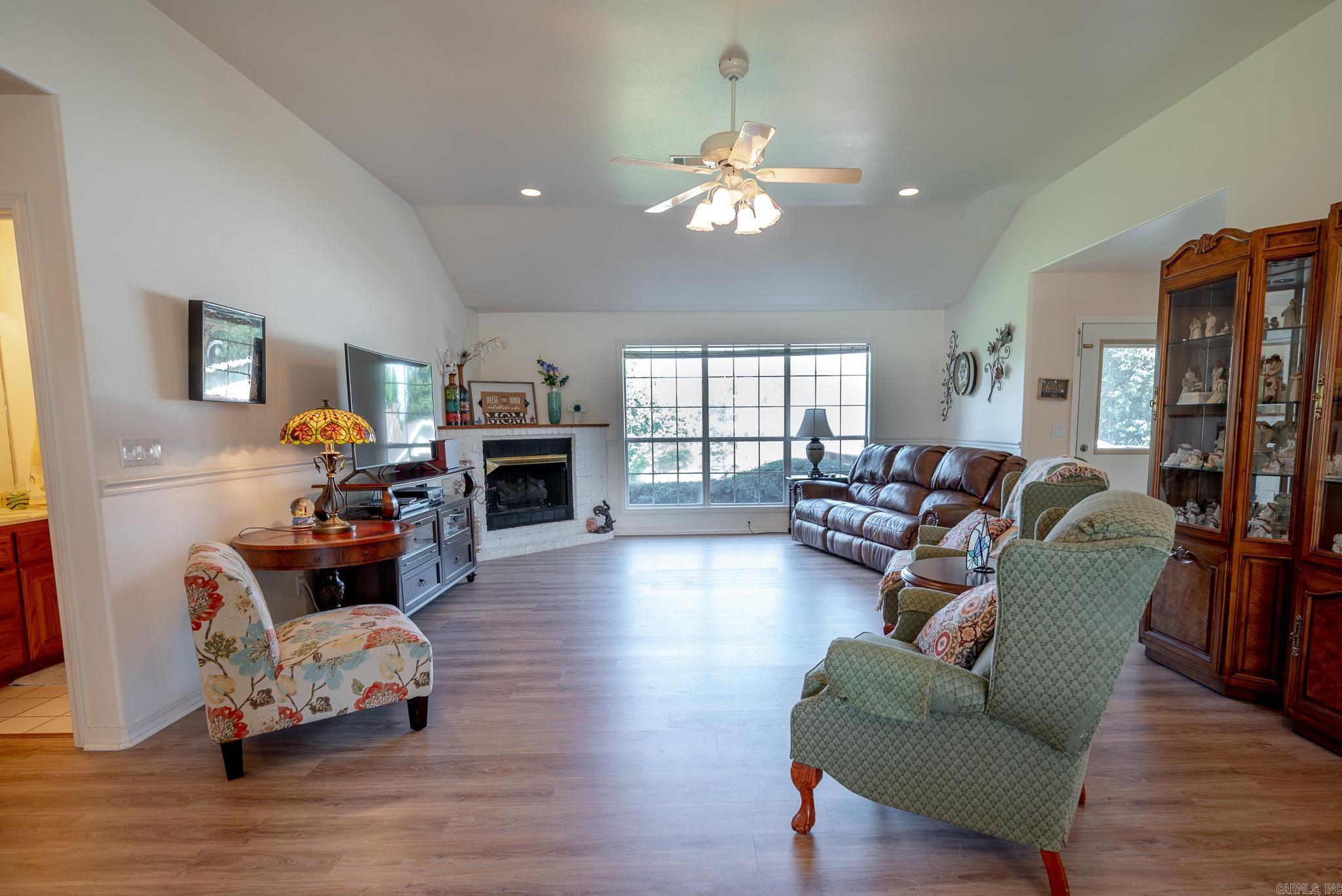 SPRING LAKE - Residential