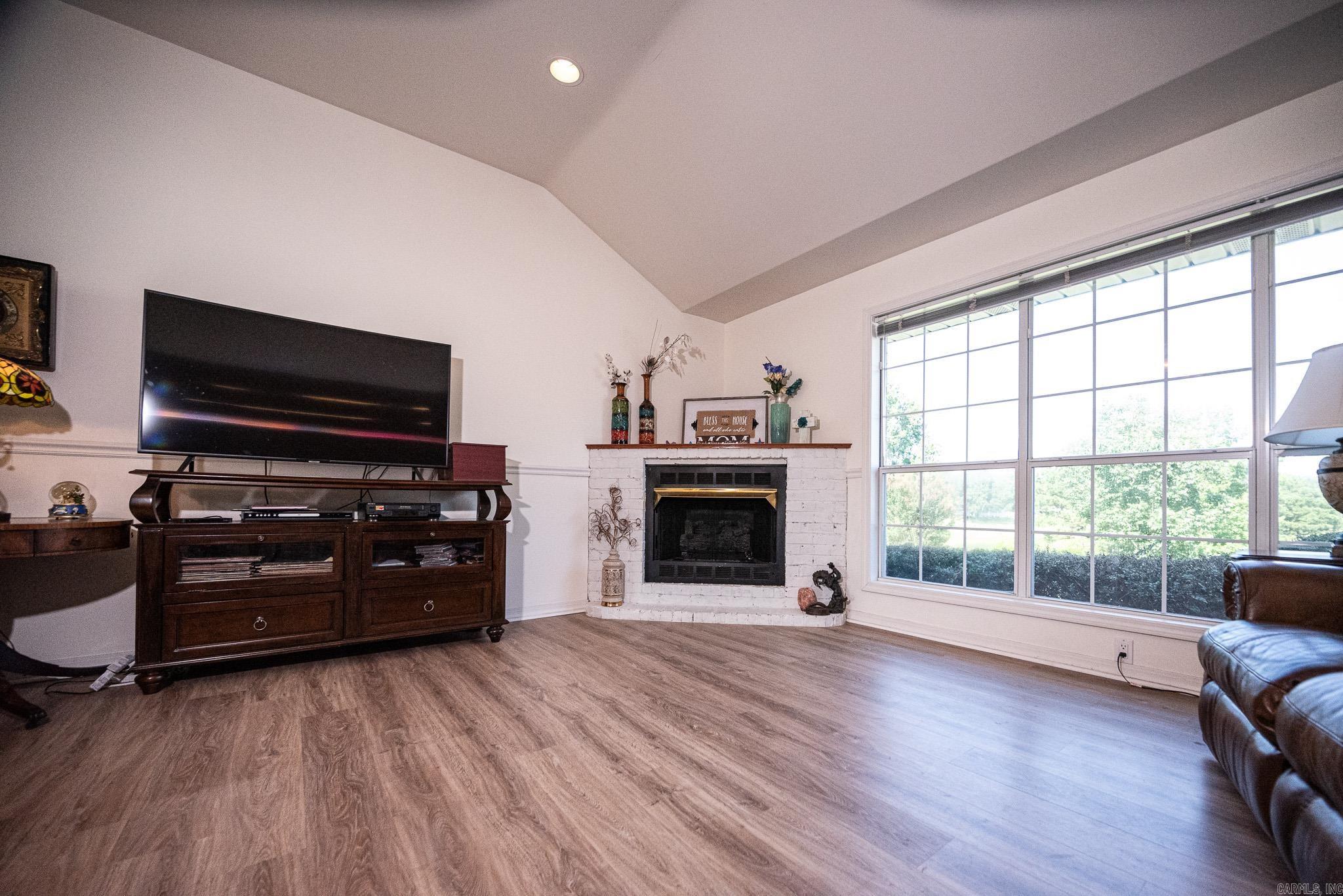 SPRING LAKE - Residential