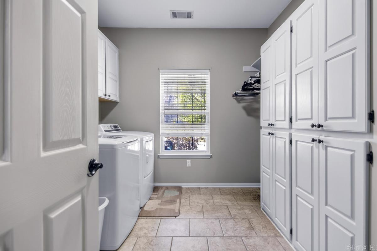 NORTH HILLS - Residential