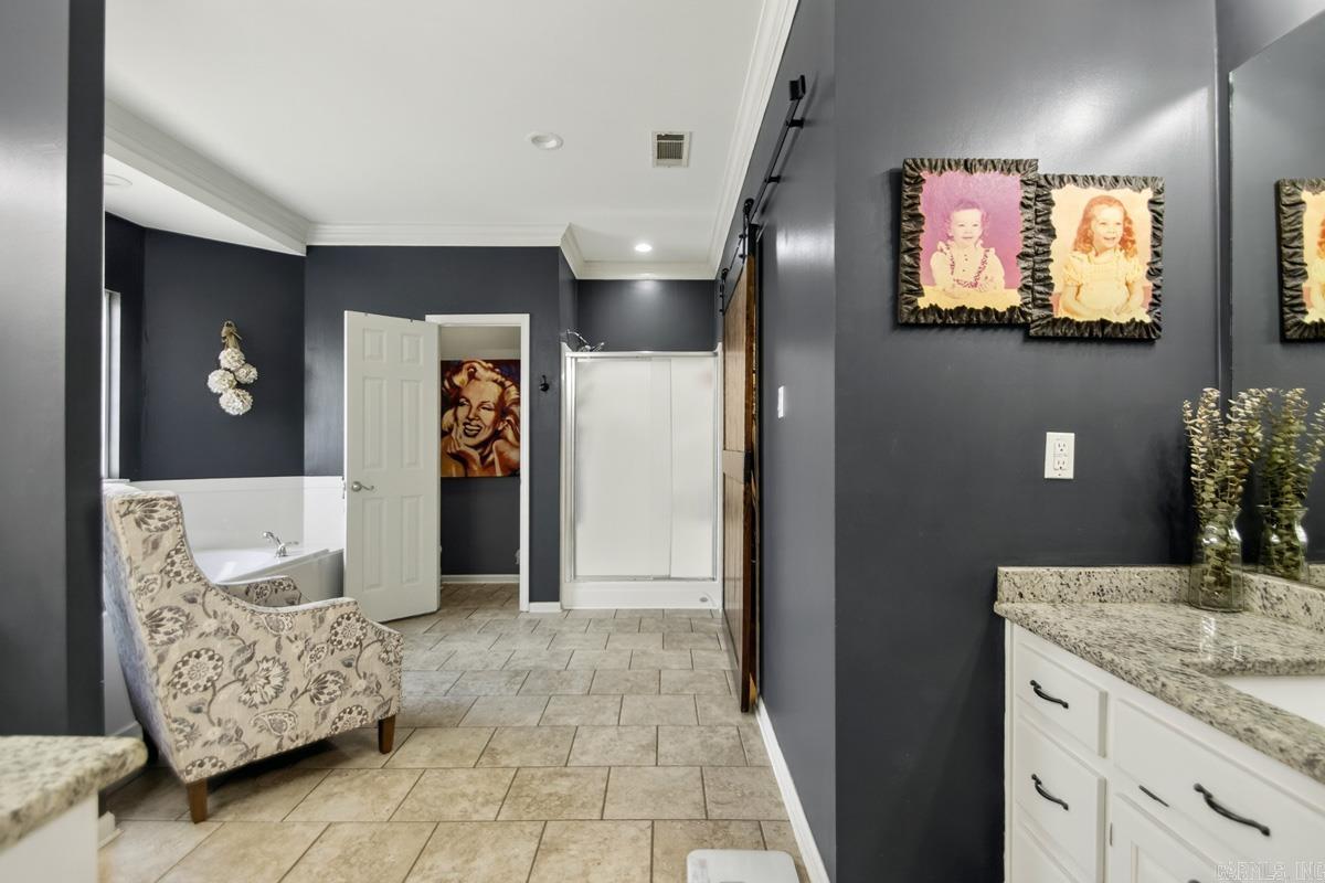 NORTH HILLS - Residential