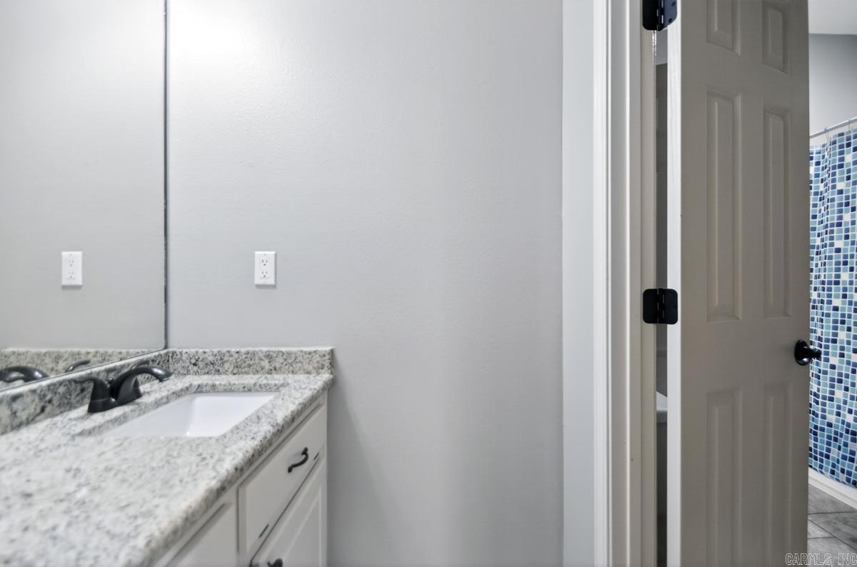 NORTH HILLS - Residential