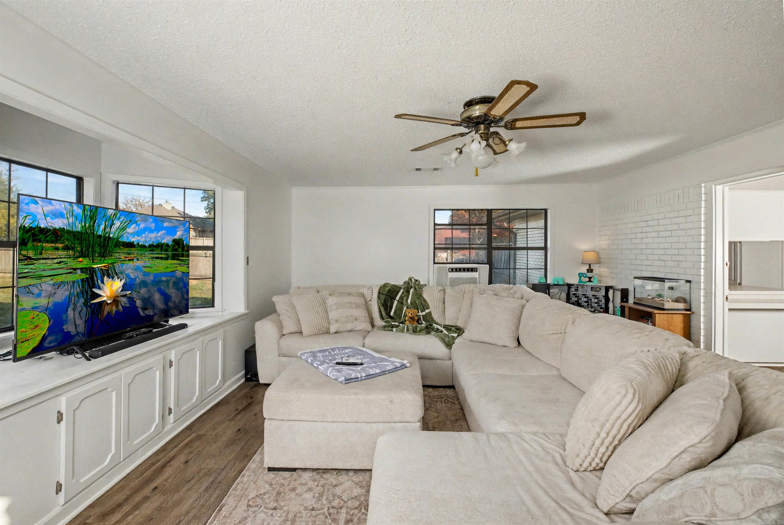 MCNEW RLTY CO ADD - Residential