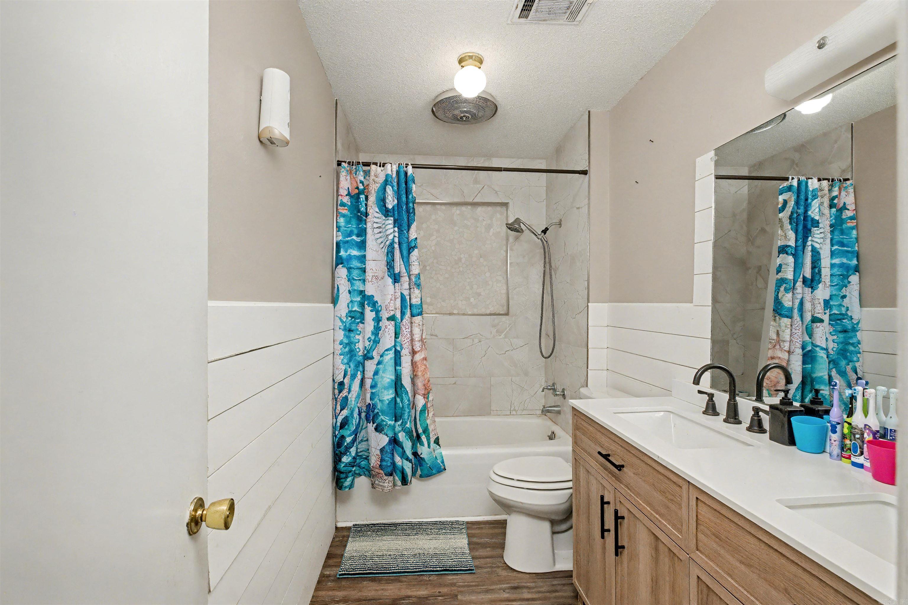 MCNEW RLTY CO ADD - Residential