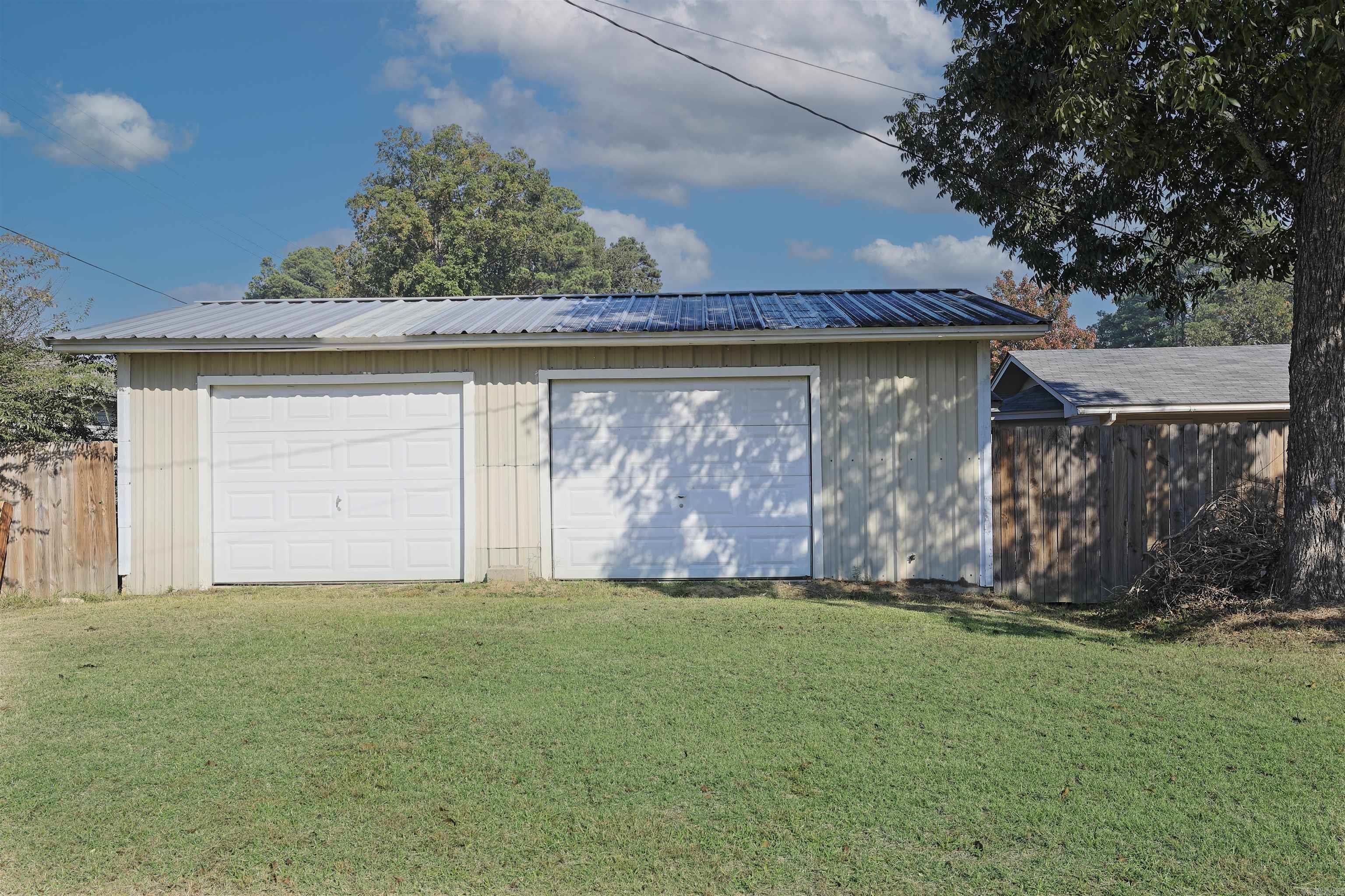 MCNEW RLTY CO ADD - Residential