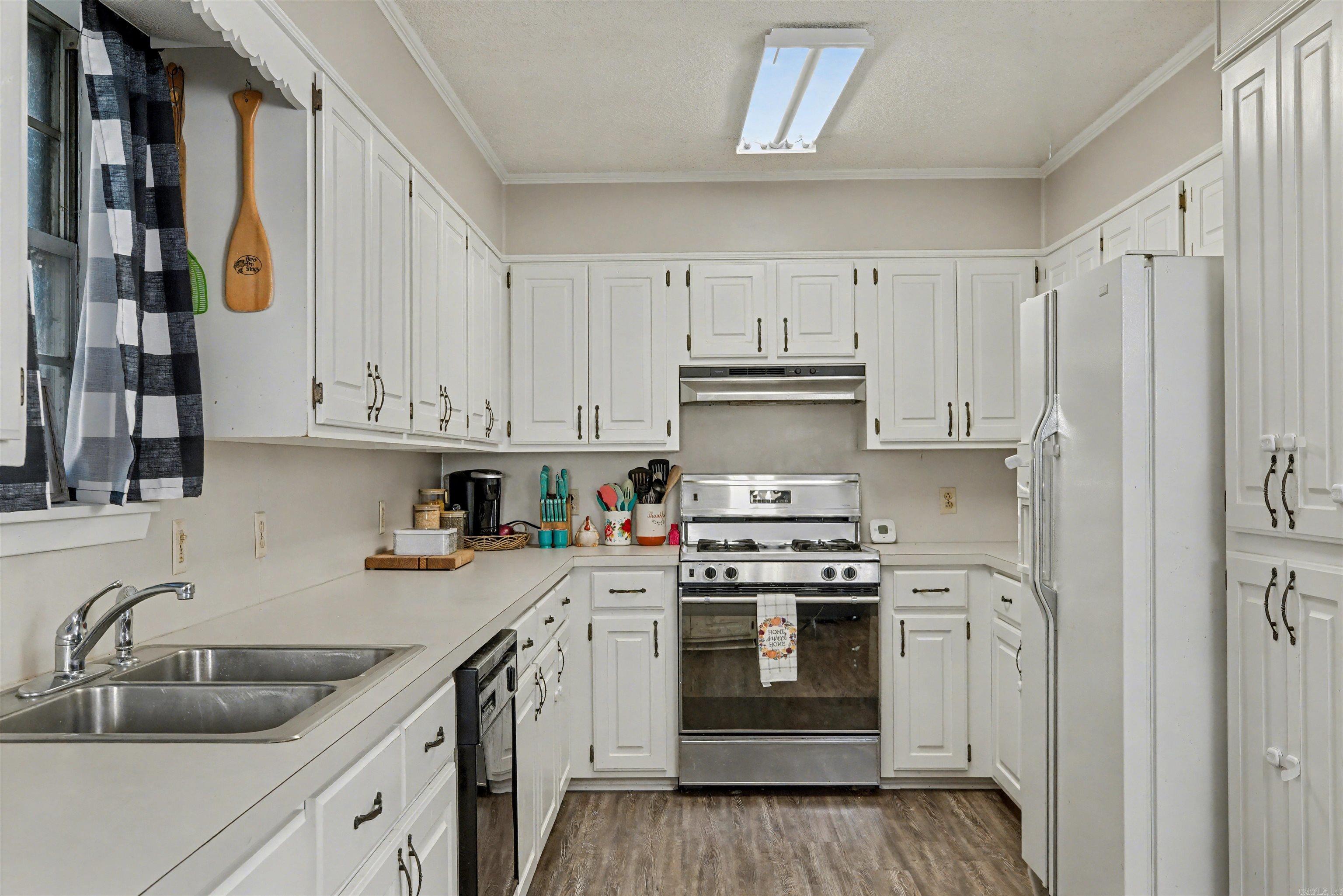 MCNEW RLTY CO ADD - Residential