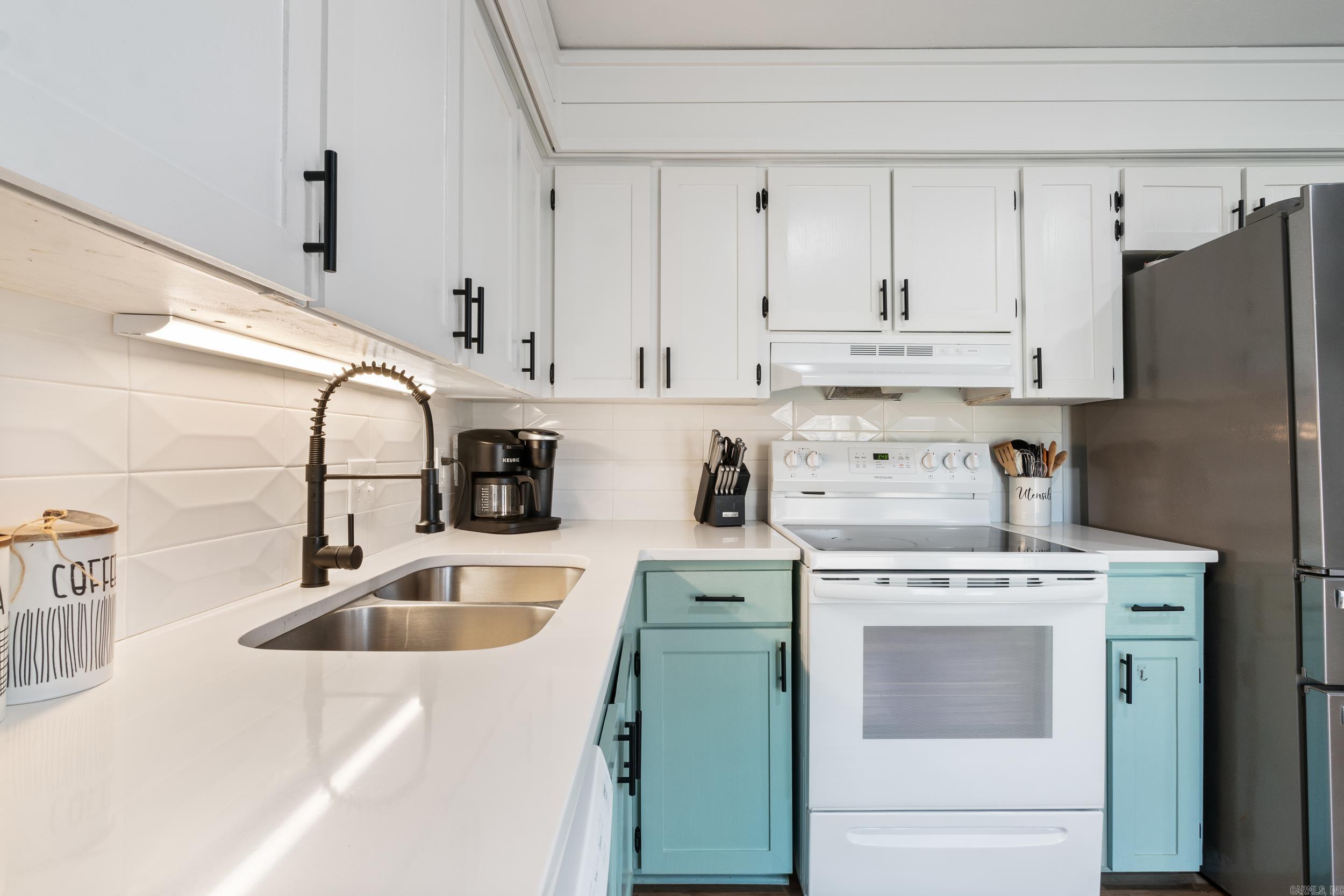 TREASURE HILL - Residential