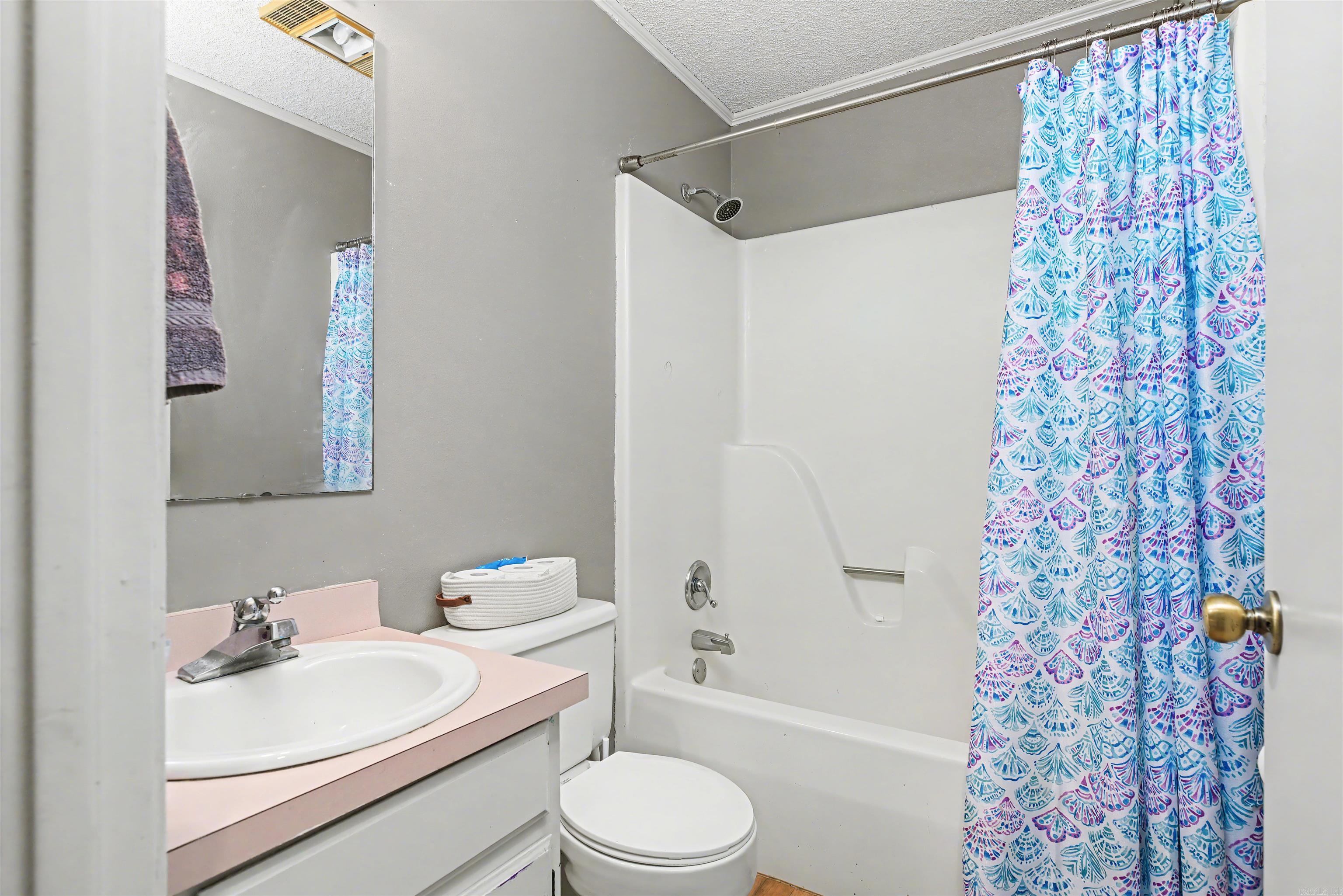 HOLLY PARK - Residential