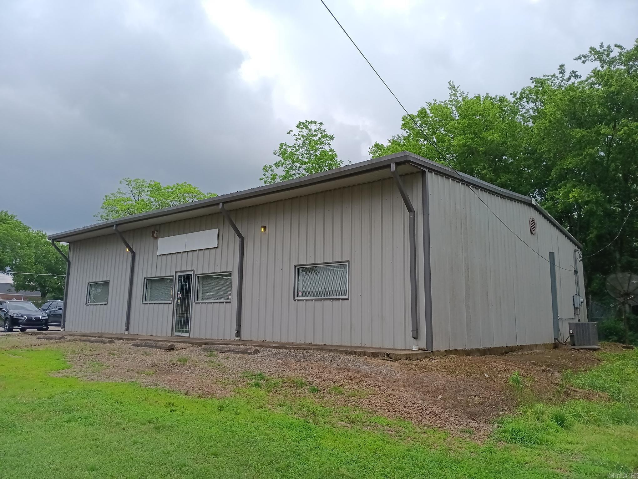 High traffic 150' of Race St (Hwy 16) traffic & a 3,000 sq ft building with 20 parking spots makes this a great opportunity for a new owner to open back up a pawn shop since sellers retired. It could also be used as a retail, office, auto or boat parts store, tobacco shop, flea-market, consignment shop, etc. It has a 1/2 bath & office that has been plumed if another 1/2 bath is needed. All 3,000 sq ft is cooled & heated & some retail counters, glass showcases, metal storage racks can be left for new buyer. See agent remarks.