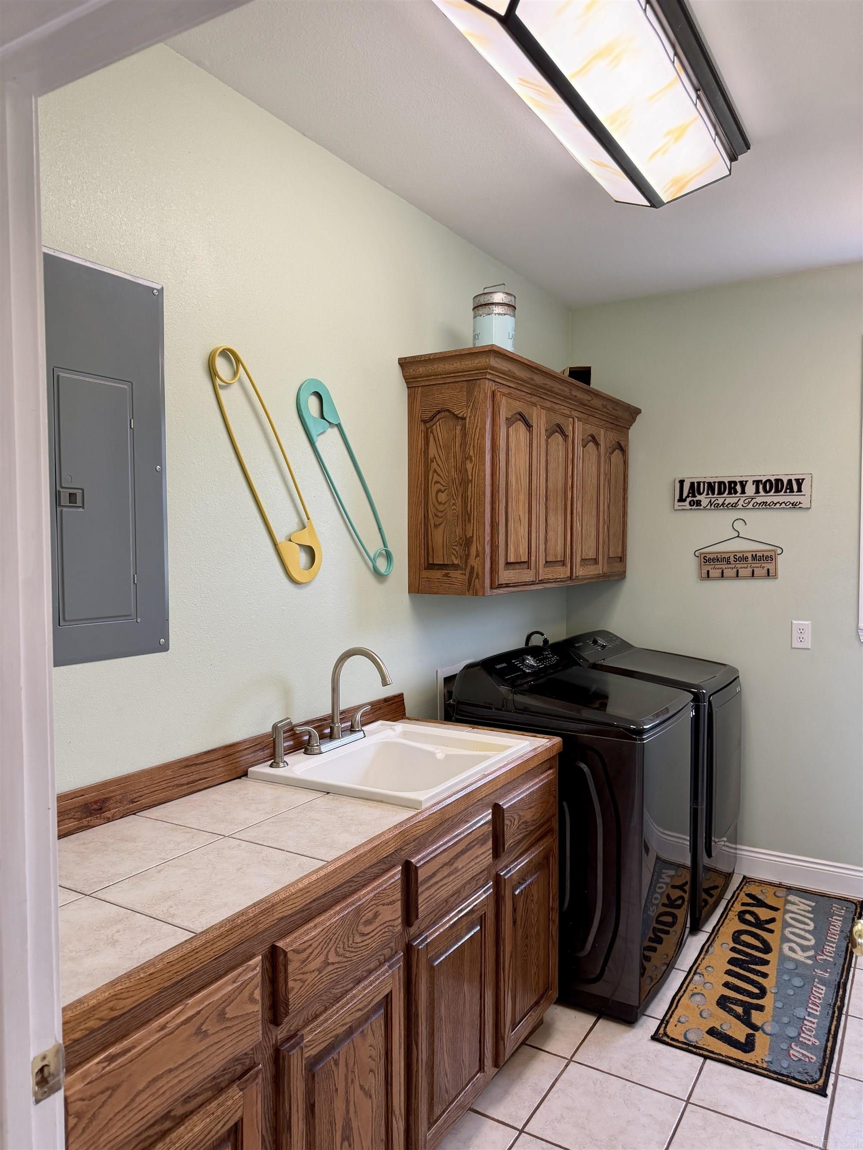 ROCK WALL HEIGHTS - Residential