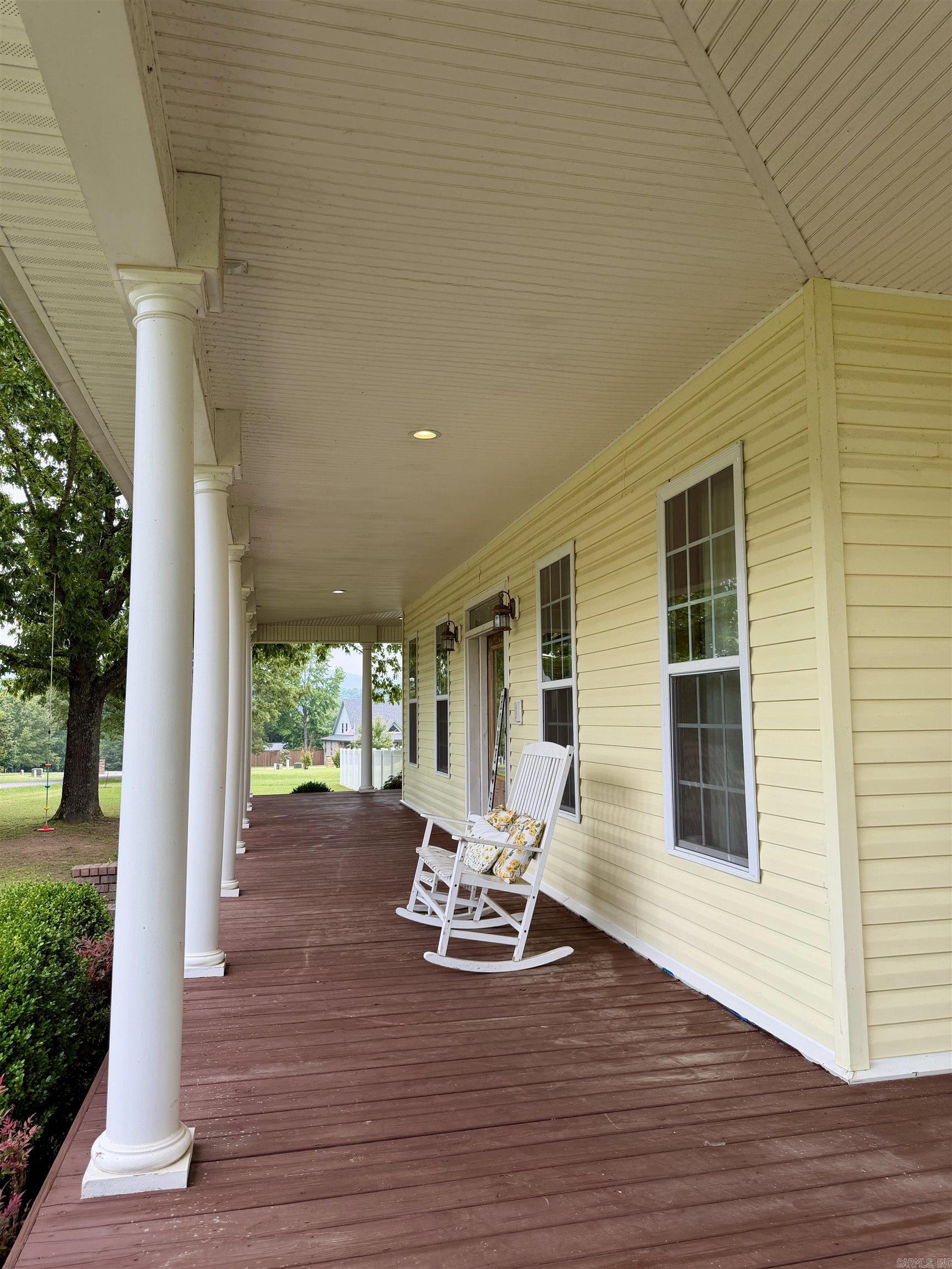 ROCK WALL HEIGHTS - Residential