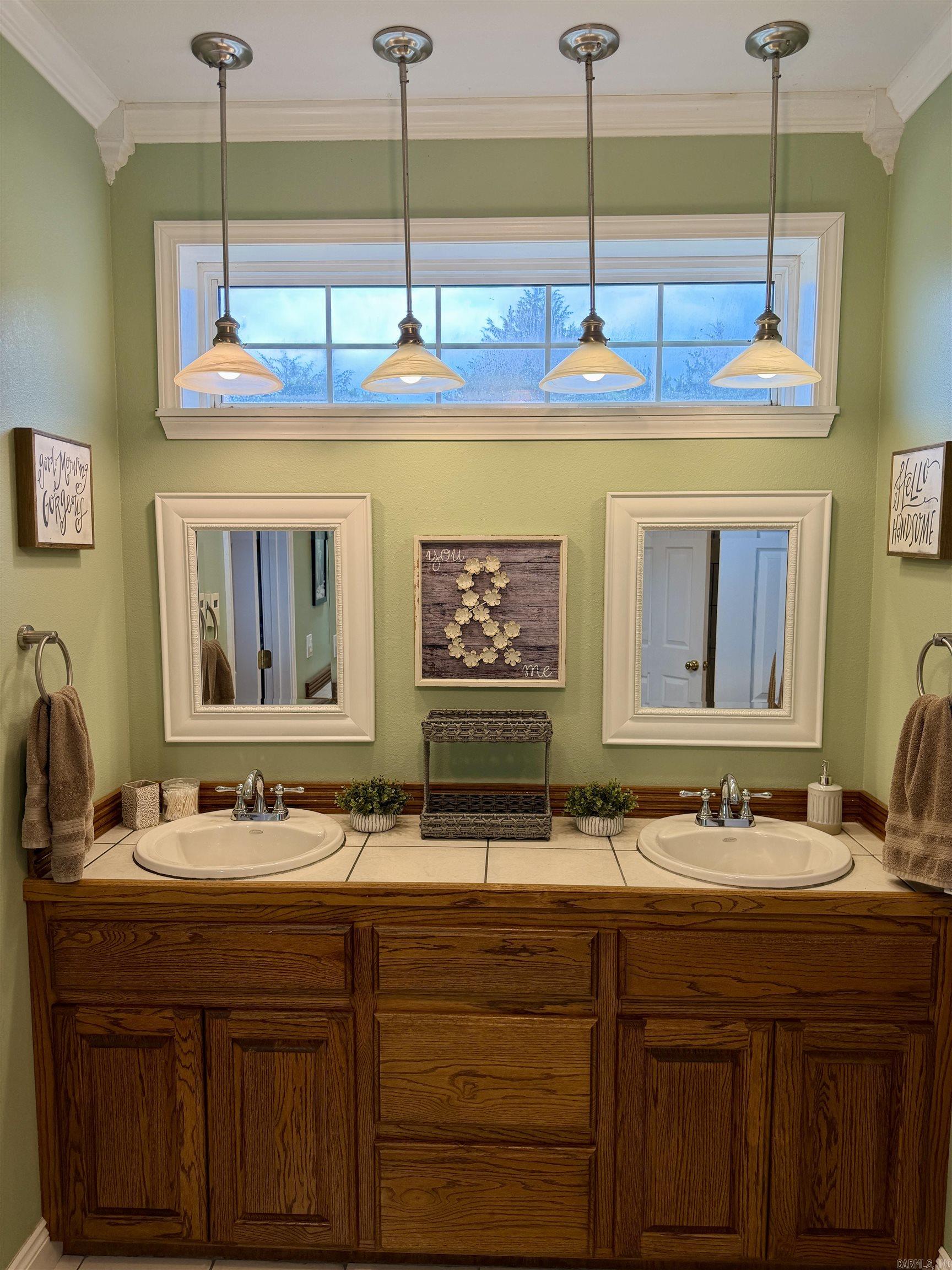 ROCK WALL HEIGHTS - Residential