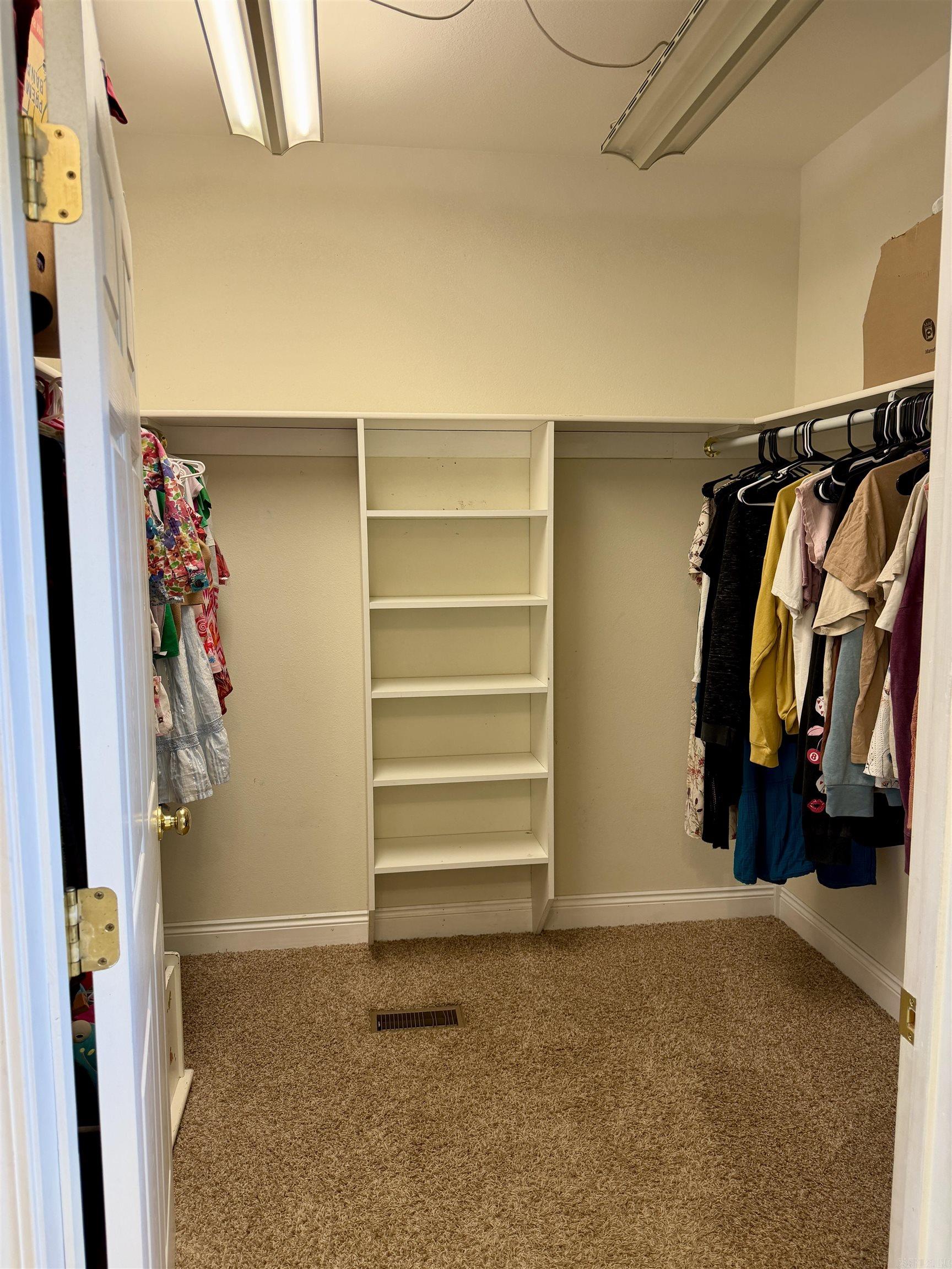 ROCK WALL HEIGHTS - Residential