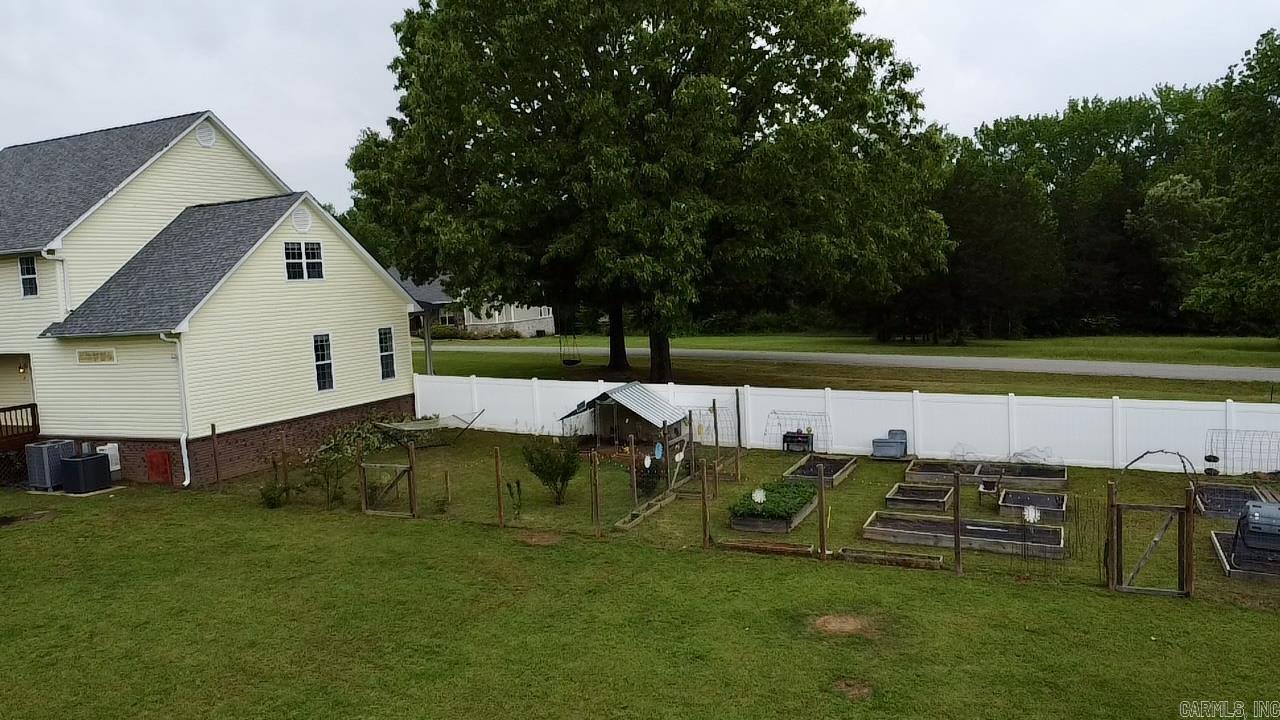 ROCK WALL HEIGHTS - Residential