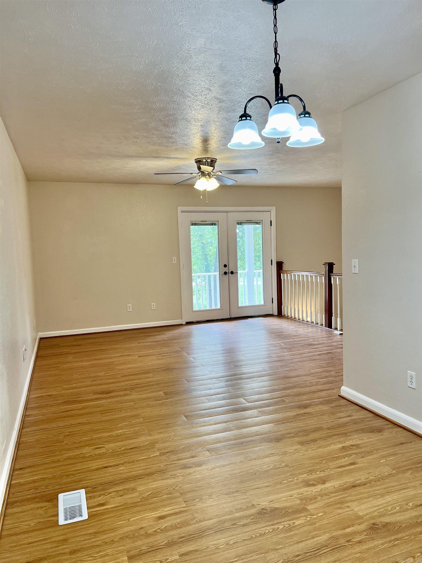 River Drive Estates South - Residential