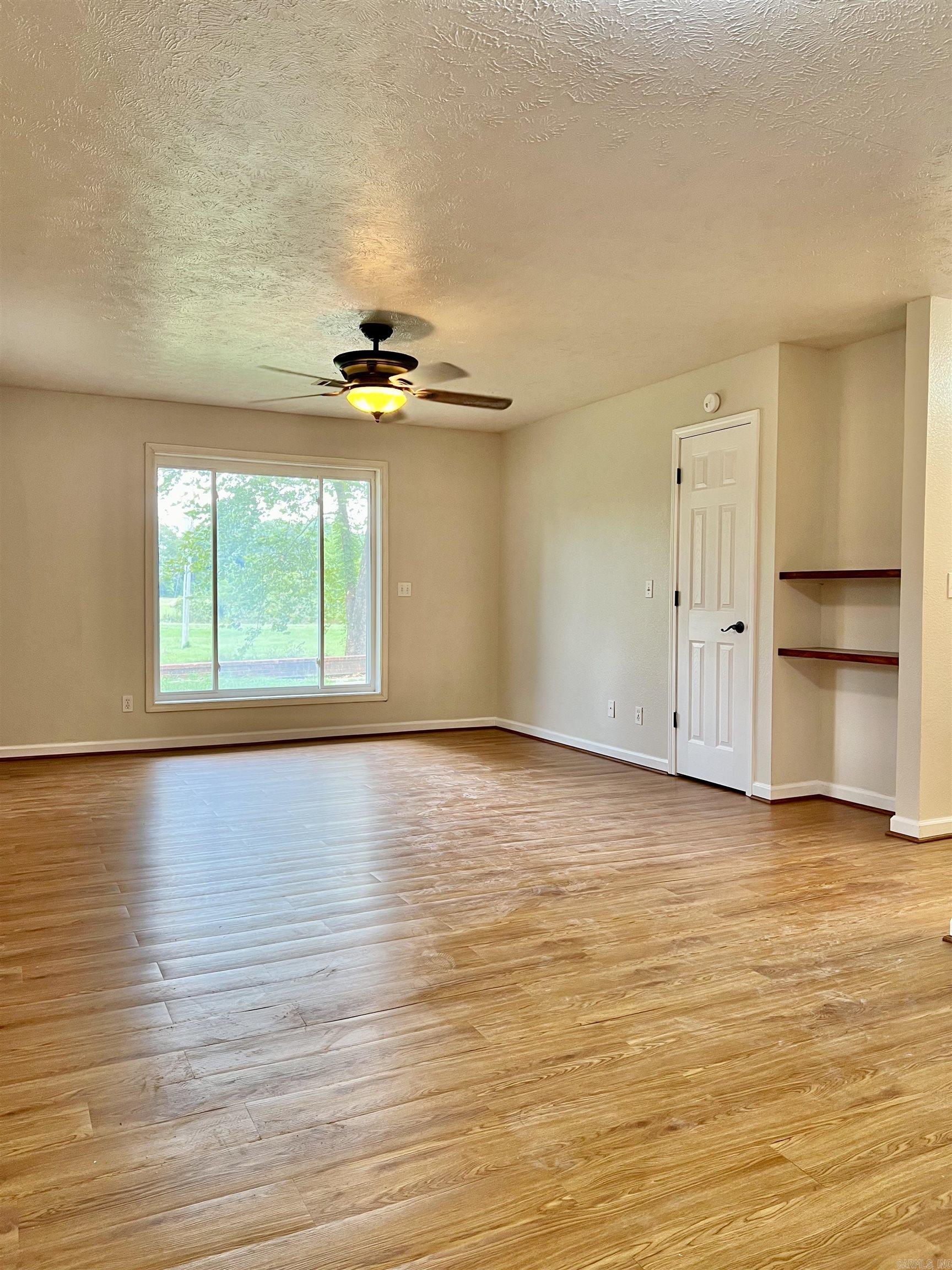 River Drive Estates South - Residential