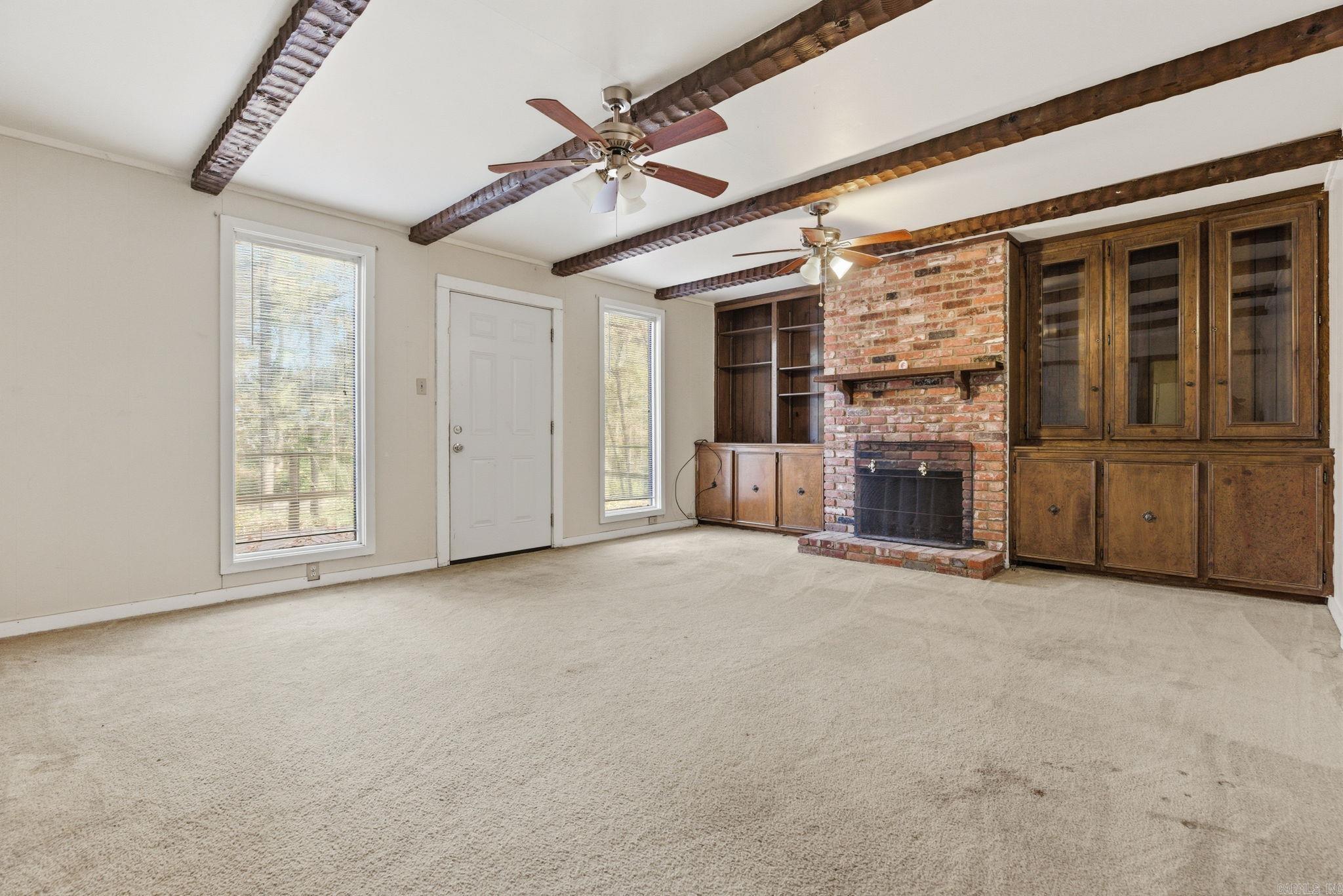 CASTLE COVE - Residential