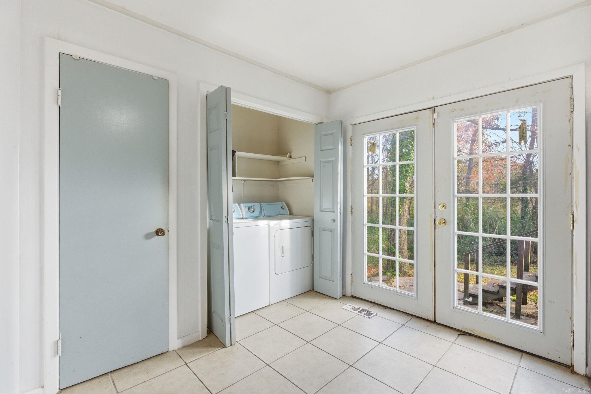 CASTLE COVE - Residential