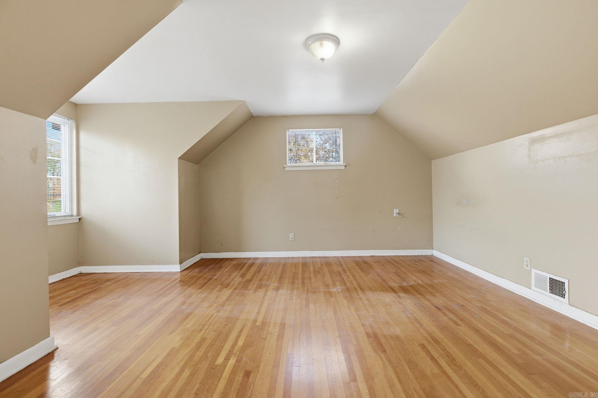 CASTLE COVE - Residential