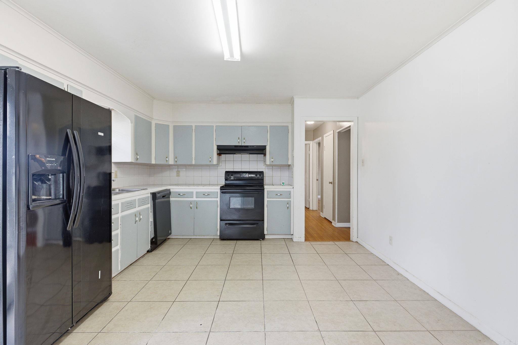 CASTLE COVE - Residential