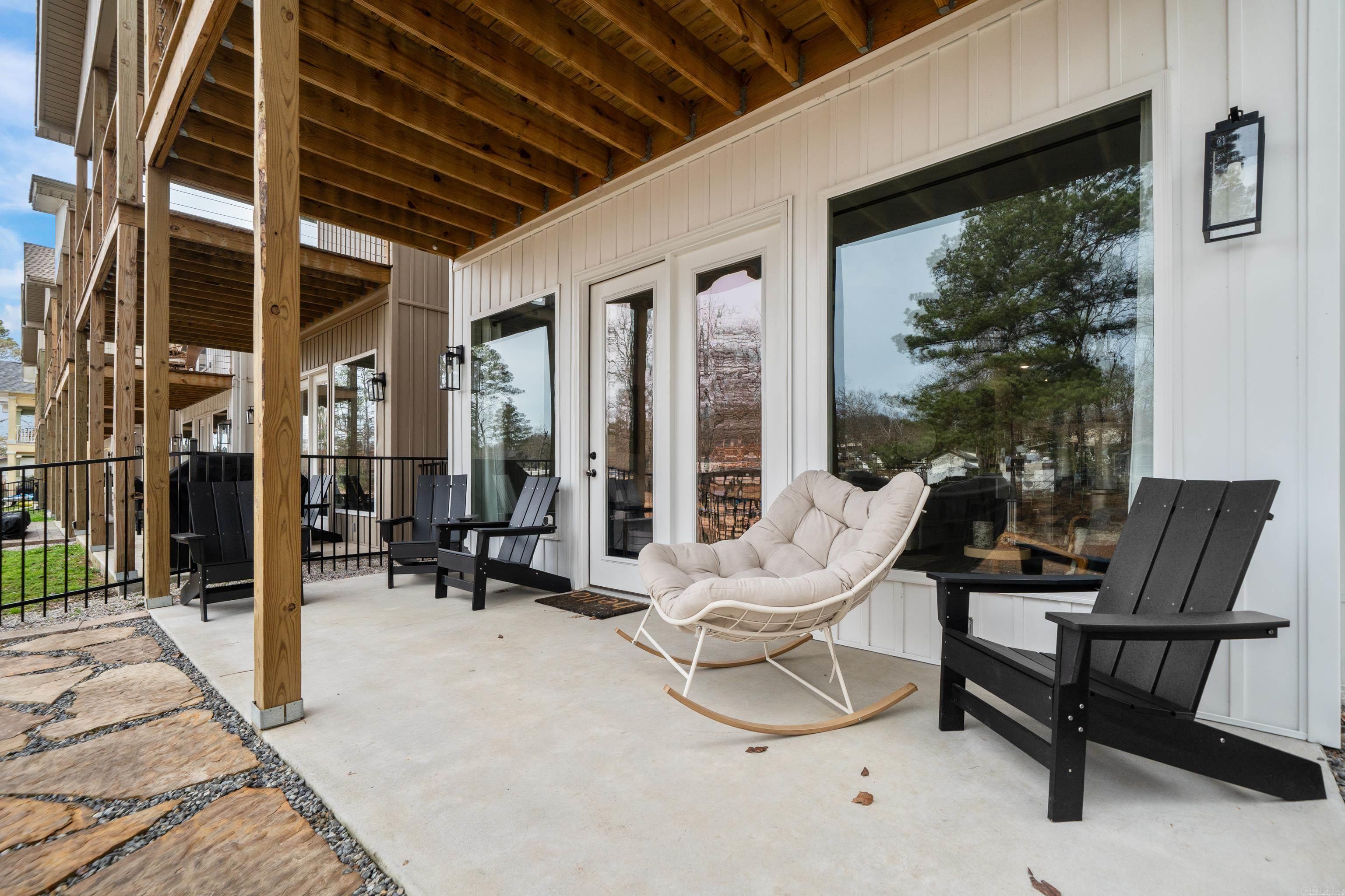 Lake Aire - Residential