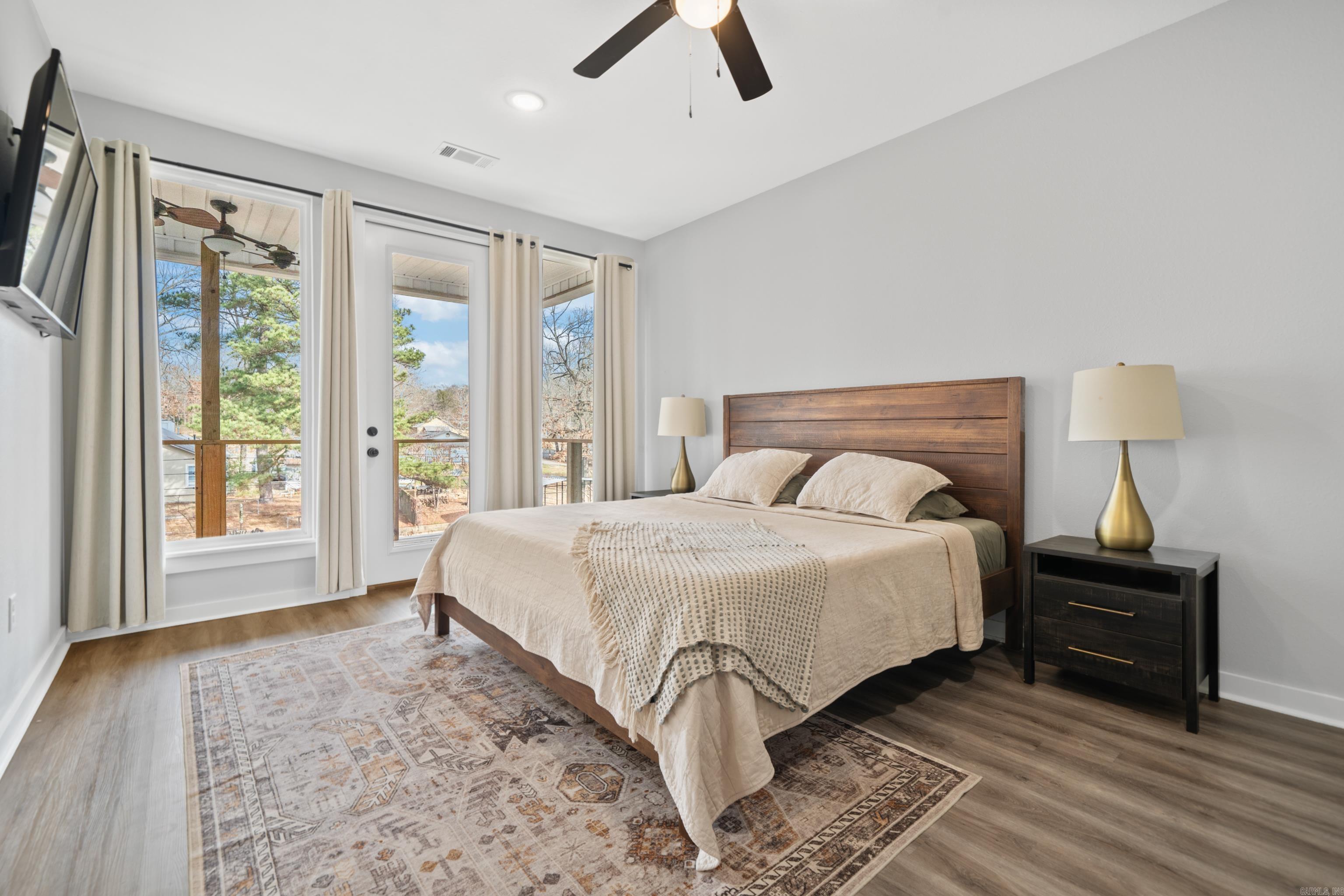 Lake Aire - Residential