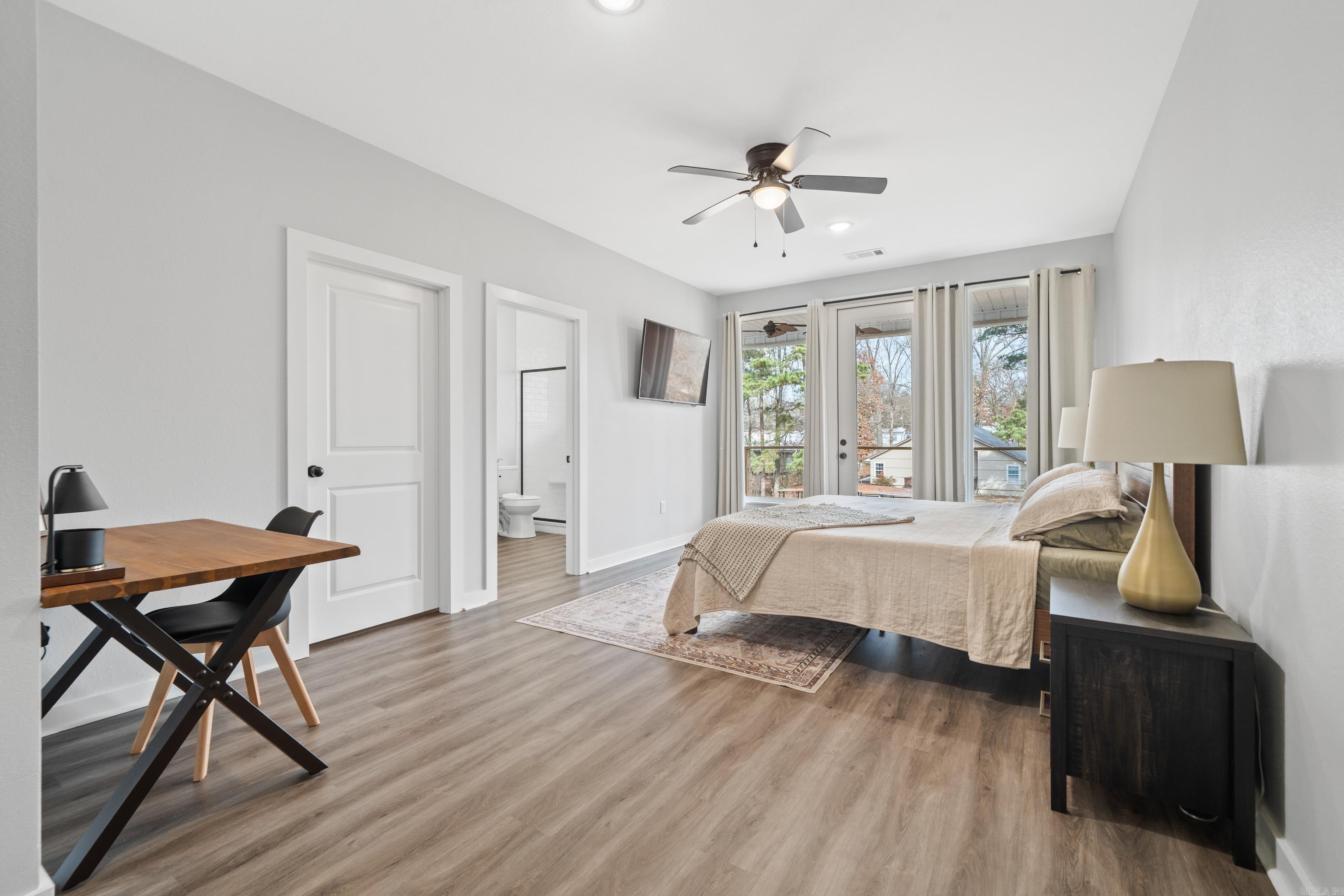 Lake Aire - Residential