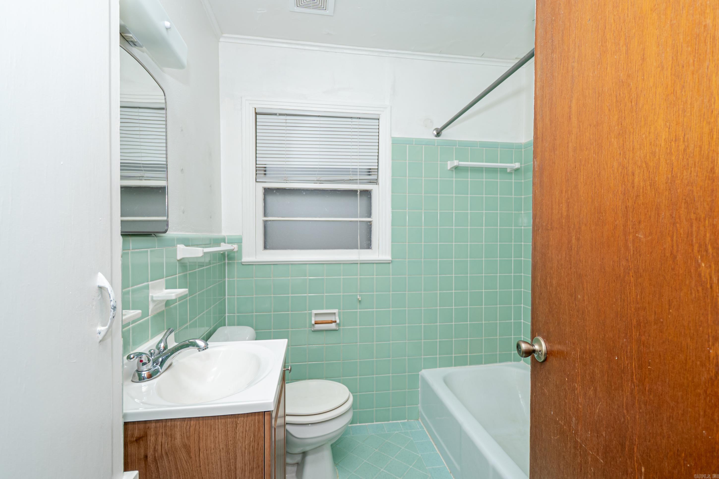 Racquet Club - Residential