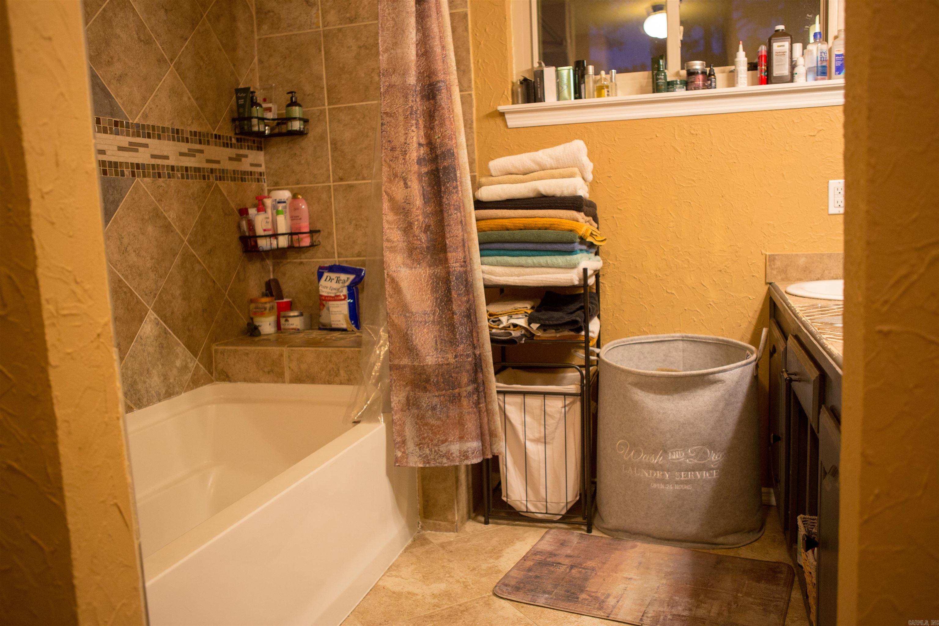 OTTER CREEK COMMUNITY - Residential