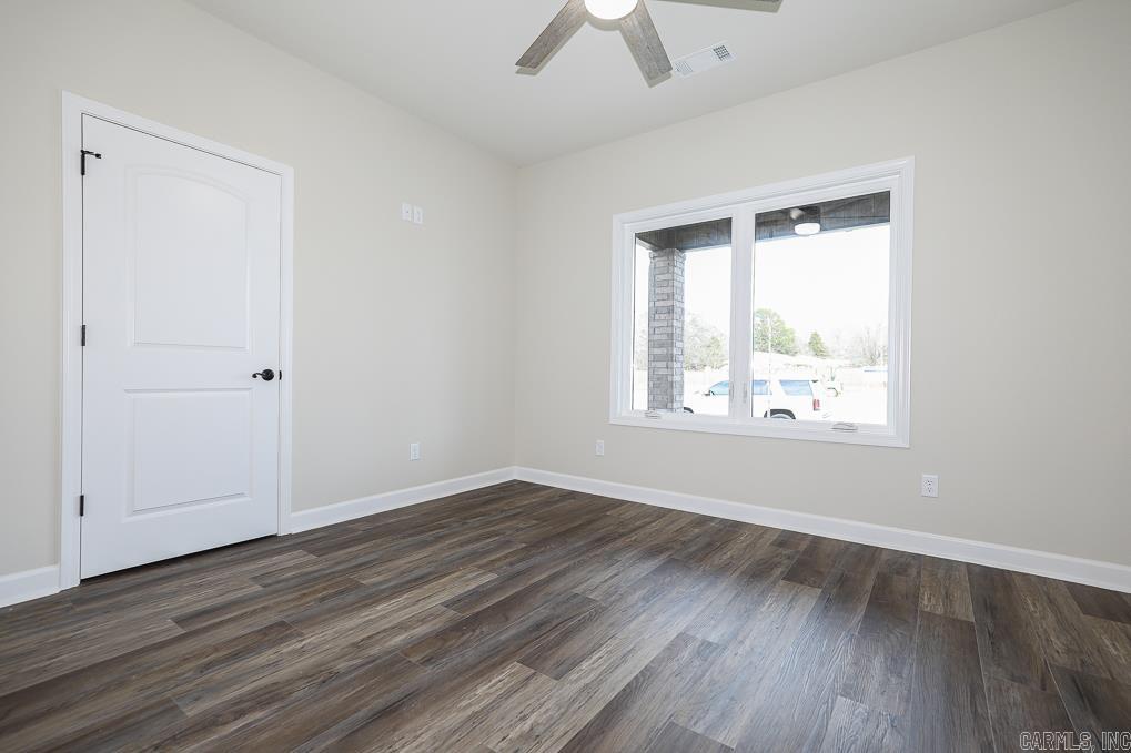 OLDE SALEM TOWNSHIP - Residential