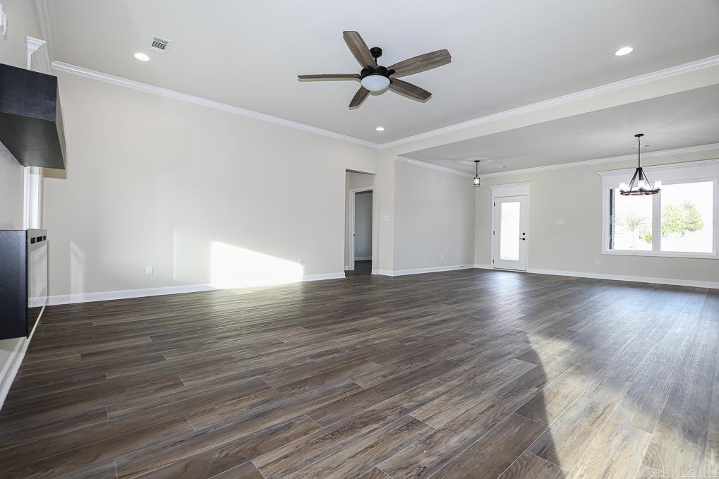 OLDE SALEM TOWNSHIP - Residential