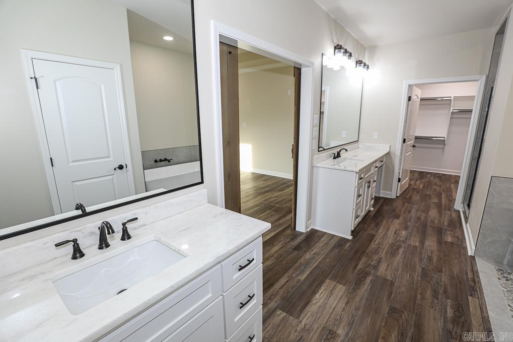 OLDE SALEM TOWNSHIP - Residential