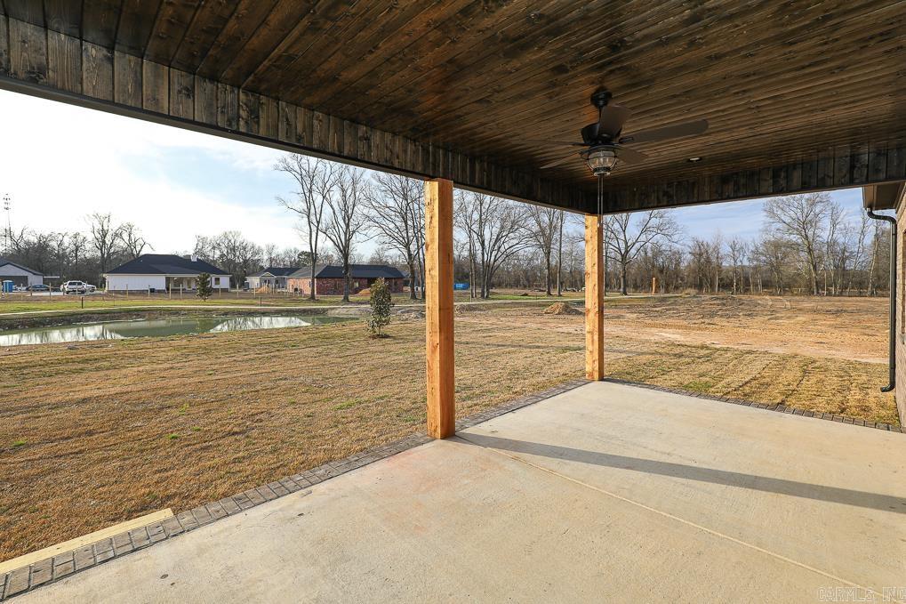 OLDE SALEM TOWNSHIP - Residential