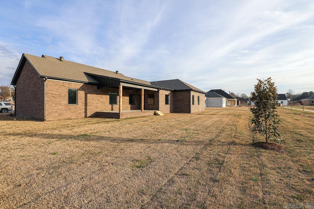 OLDE SALEM TOWNSHIP - Residential