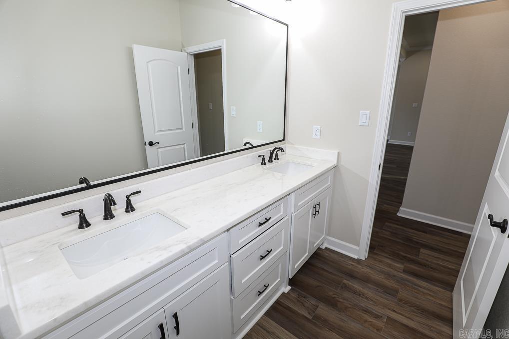 OLDE SALEM TOWNSHIP - Residential