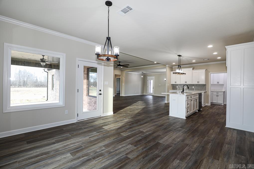 OLDE SALEM TOWNSHIP - Residential