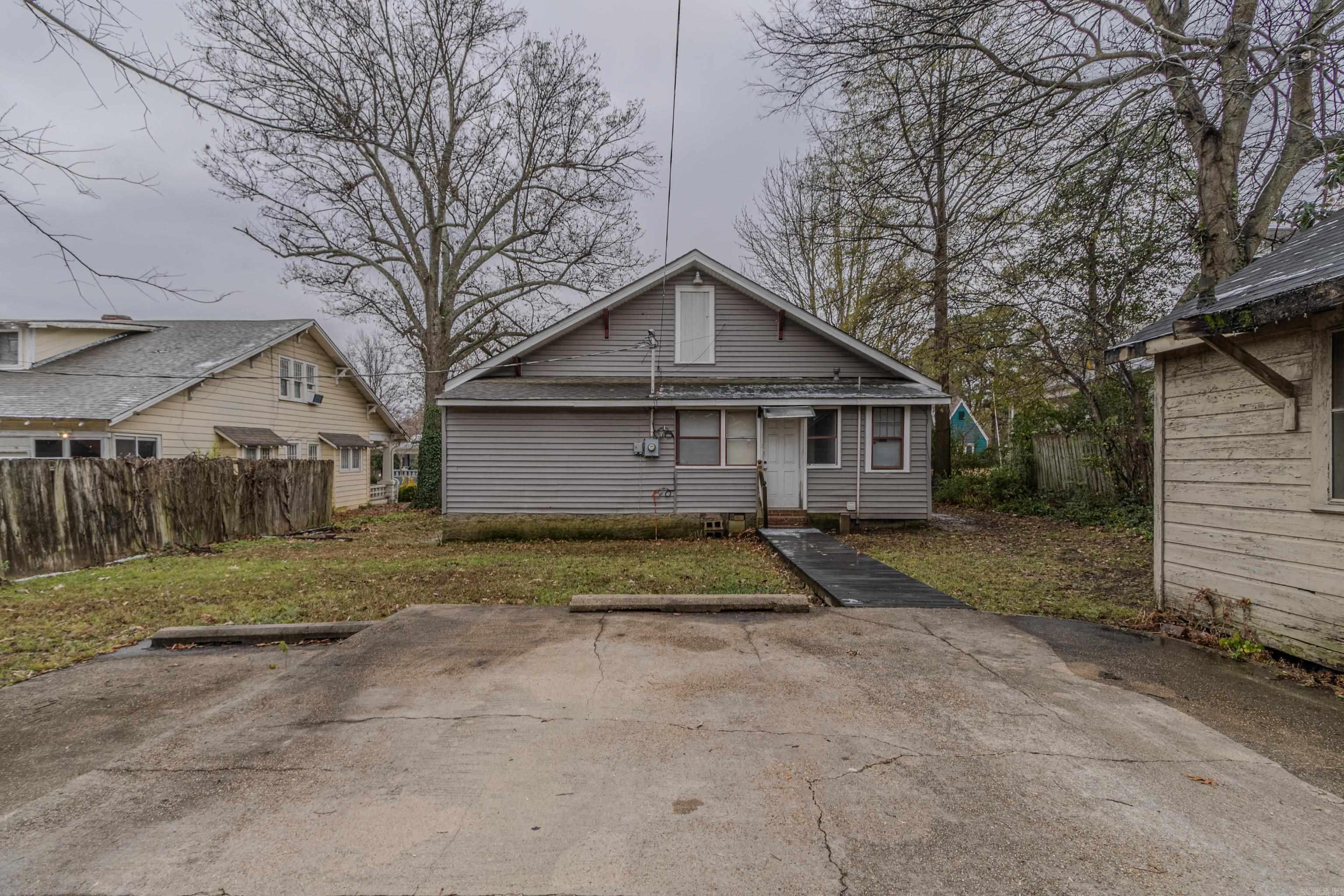 WEST END - Residential