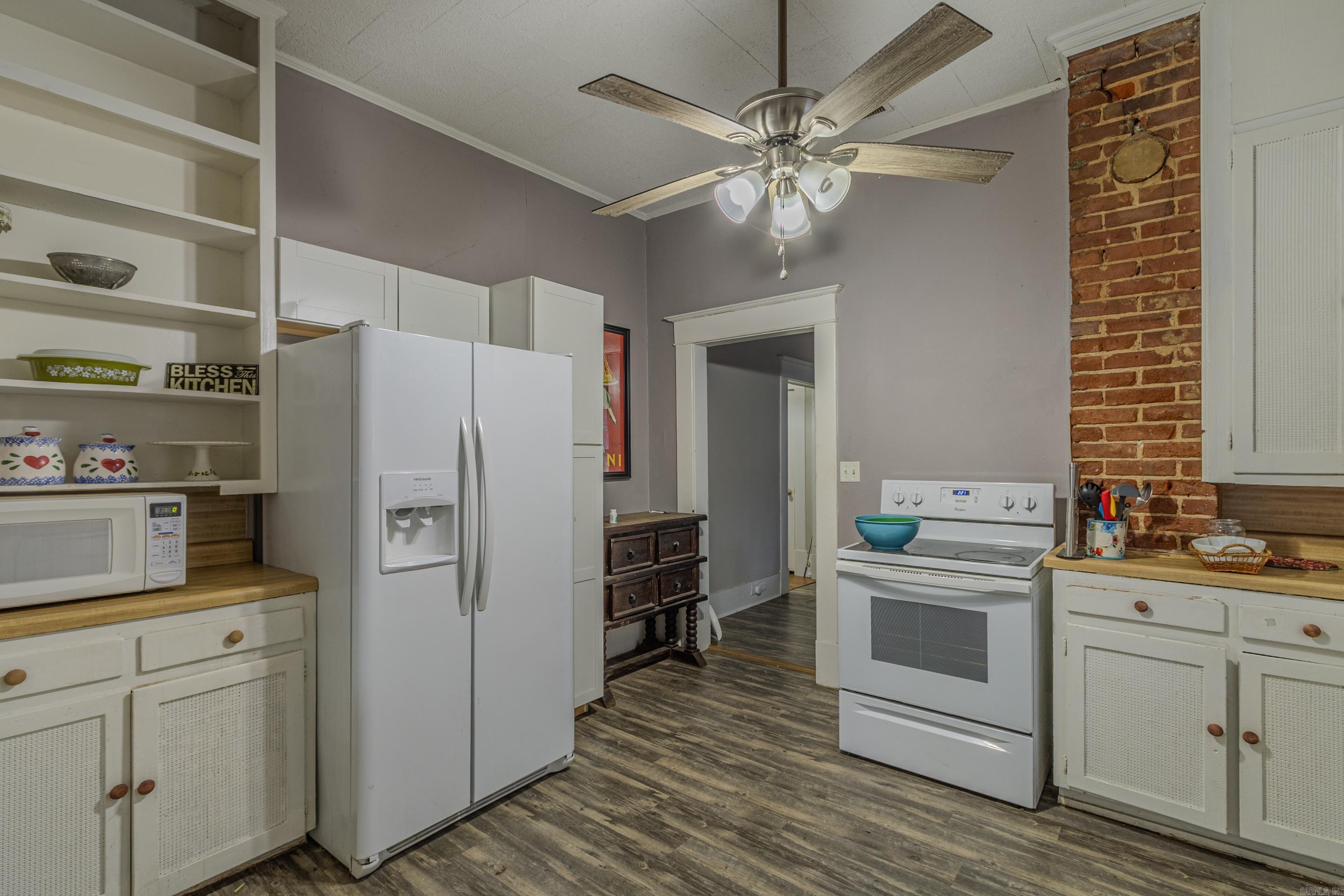 WEST END - Residential