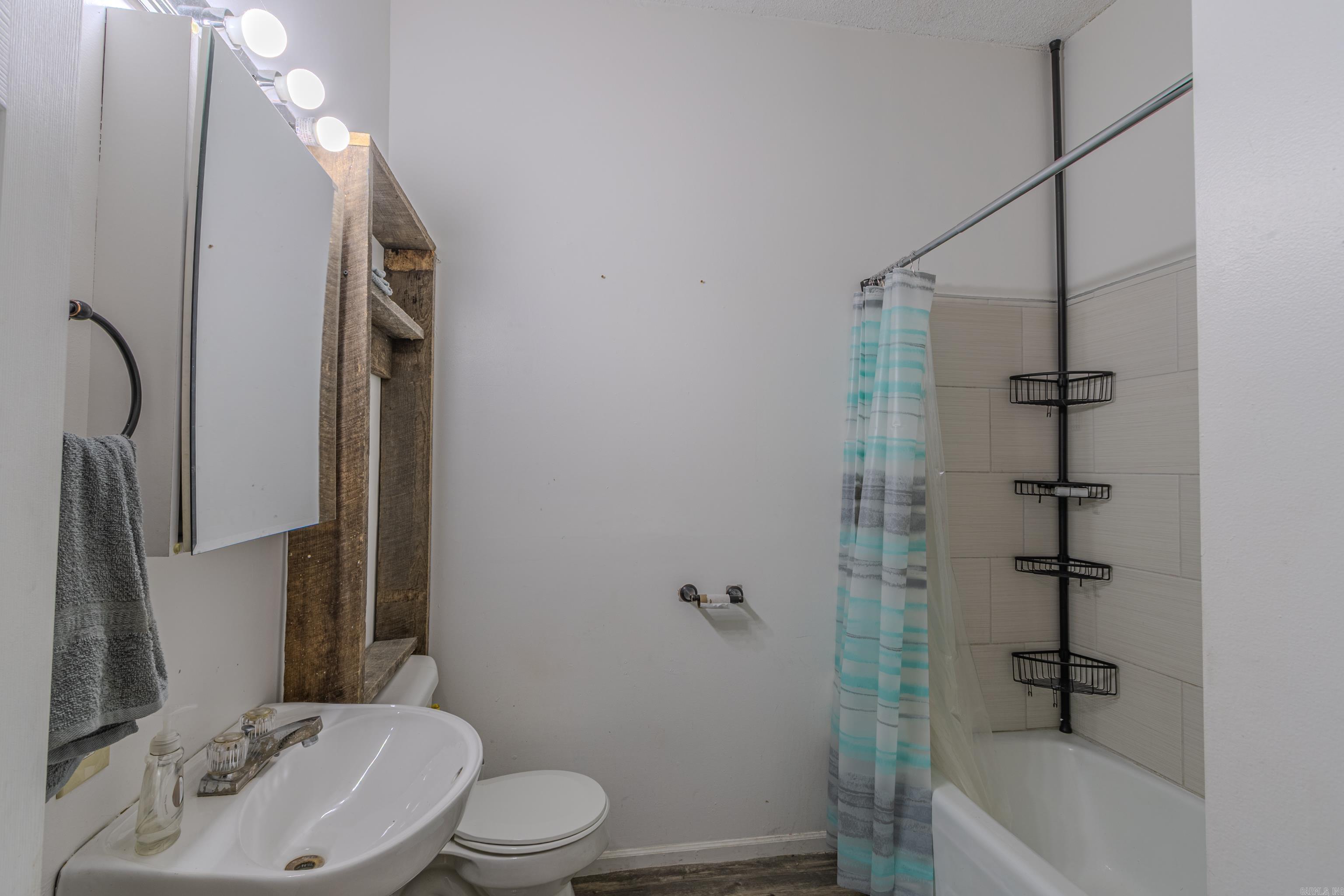 WEST END - Residential