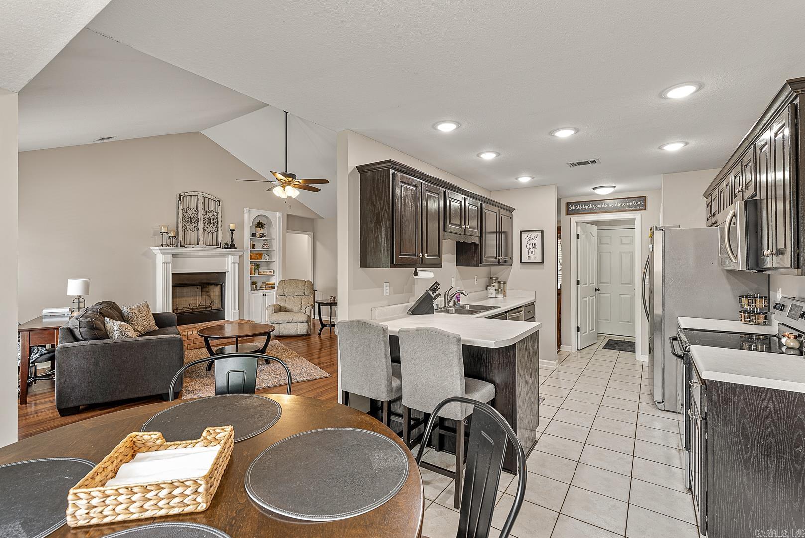 WOODLAND HEIGHTS - Residential