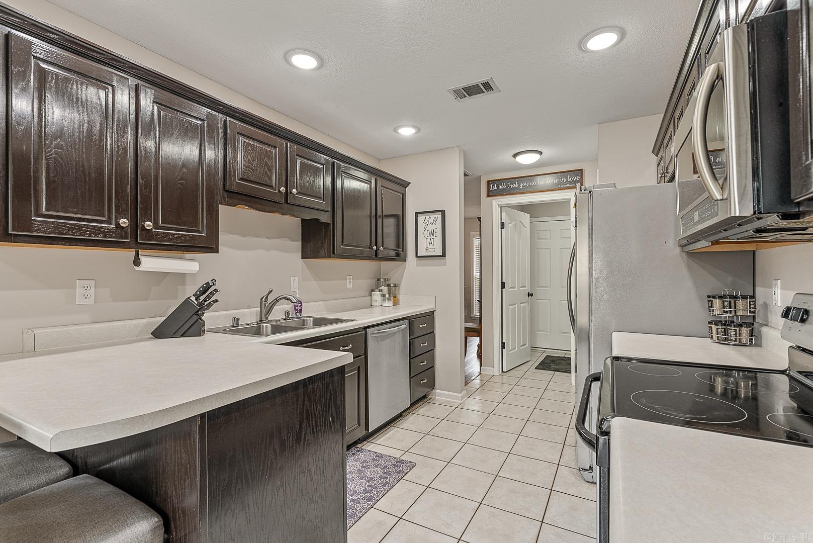 WOODLAND HEIGHTS - Residential