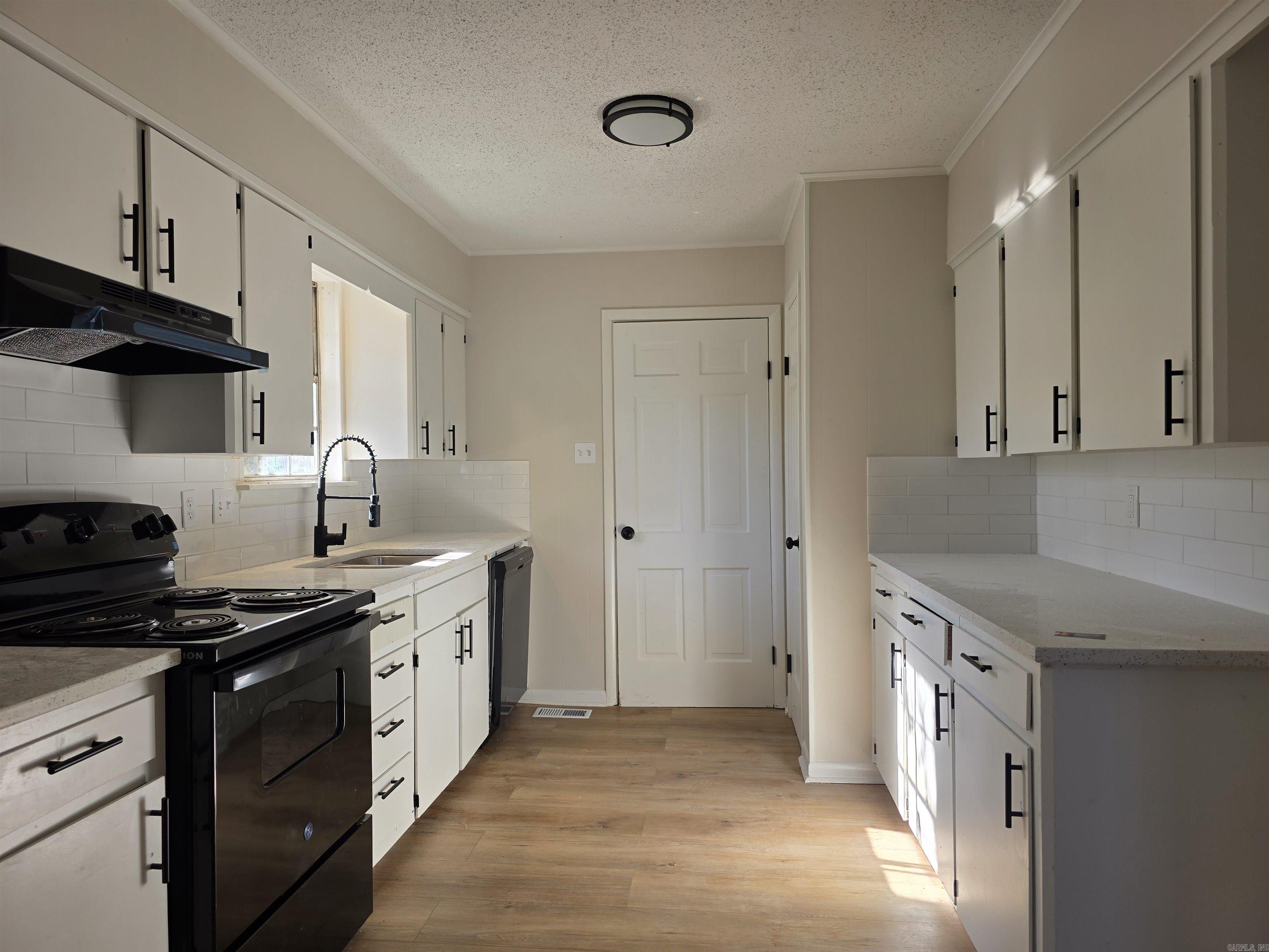 JULIE ADDN - NORTH LITTLE ROCK - Residential Lease