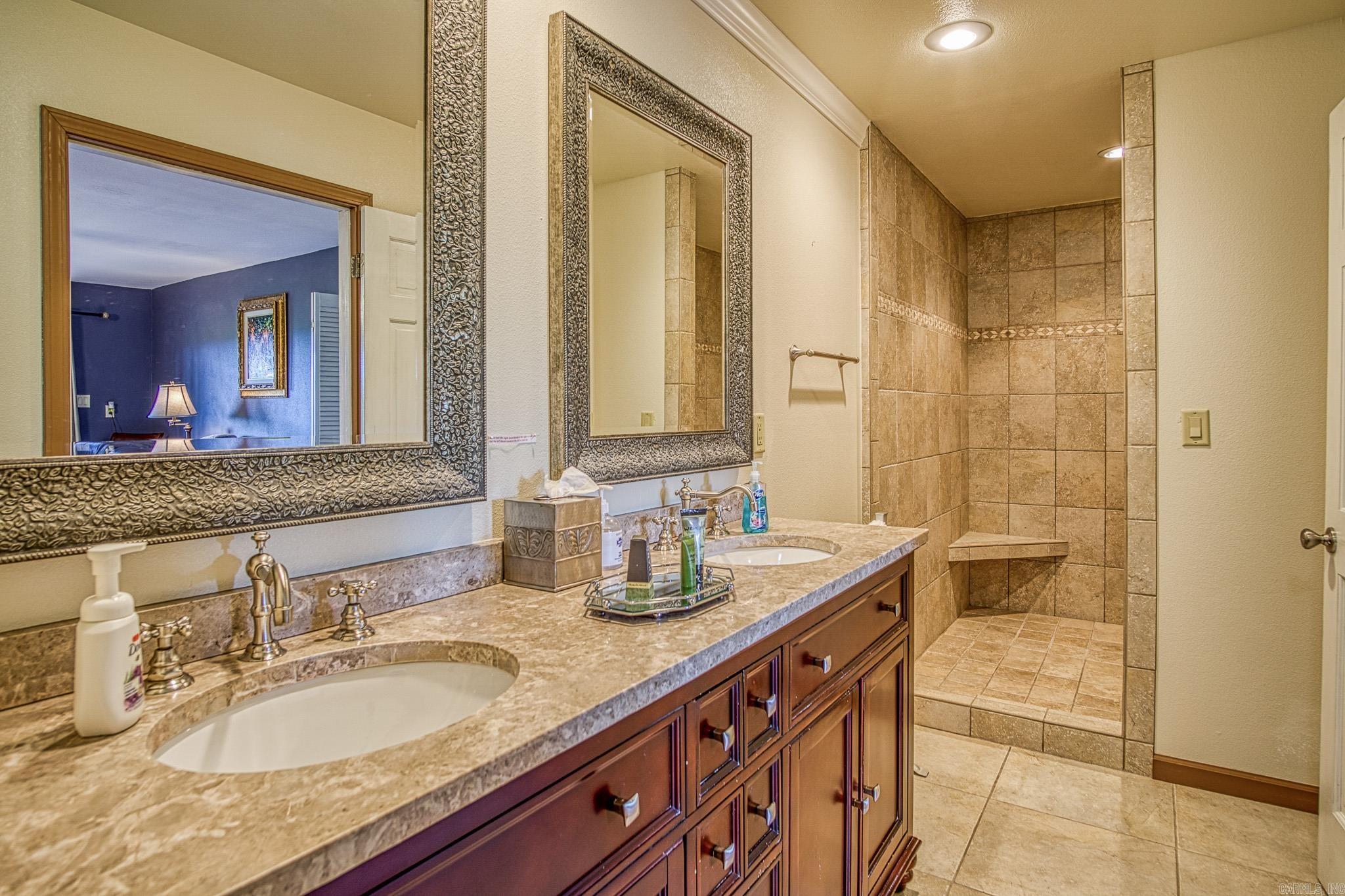 Velazquez - Residential