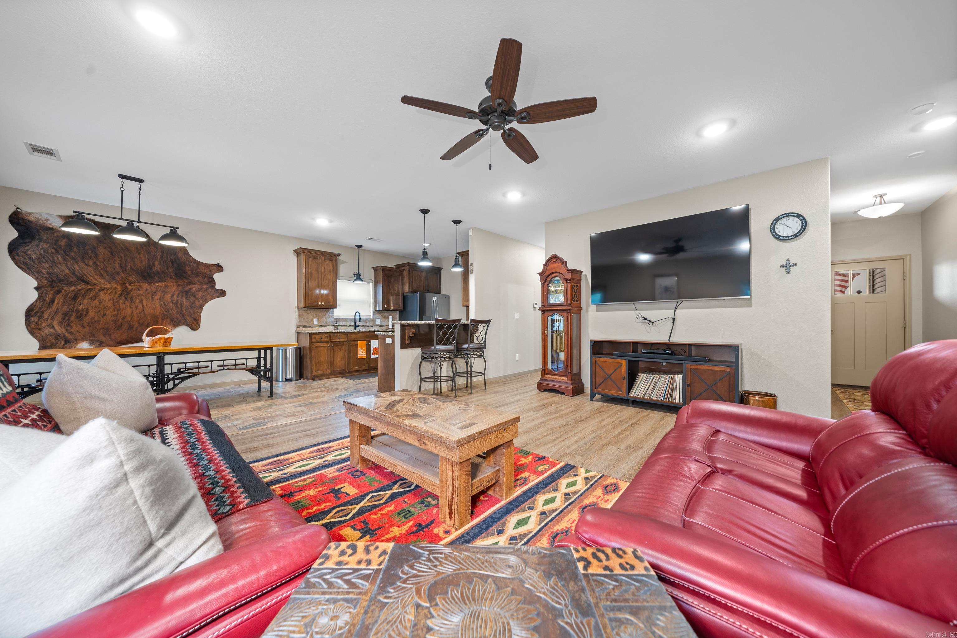 RICHLAND HILLS - Residential