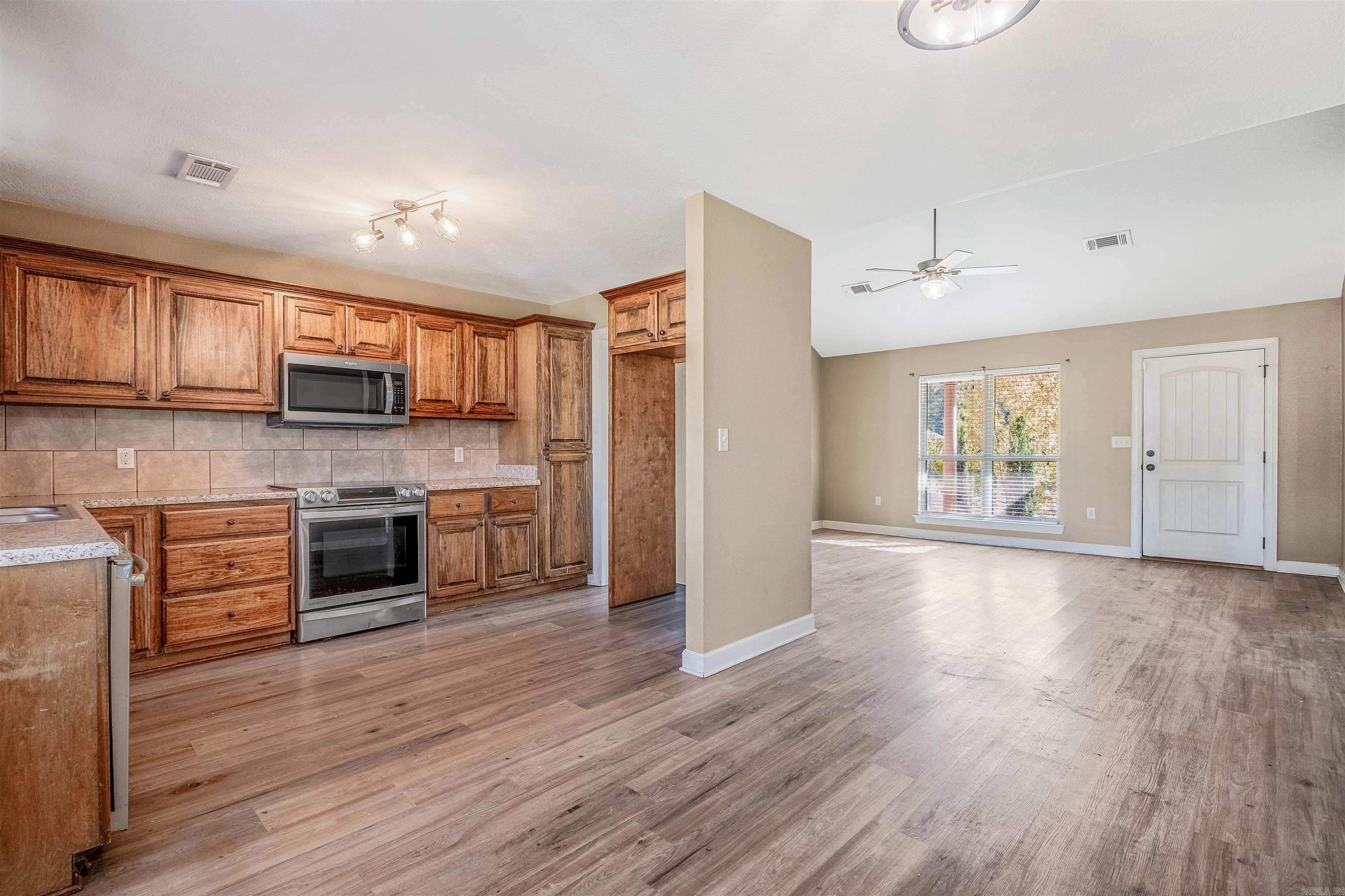 Eaglebrook Estates - Residential