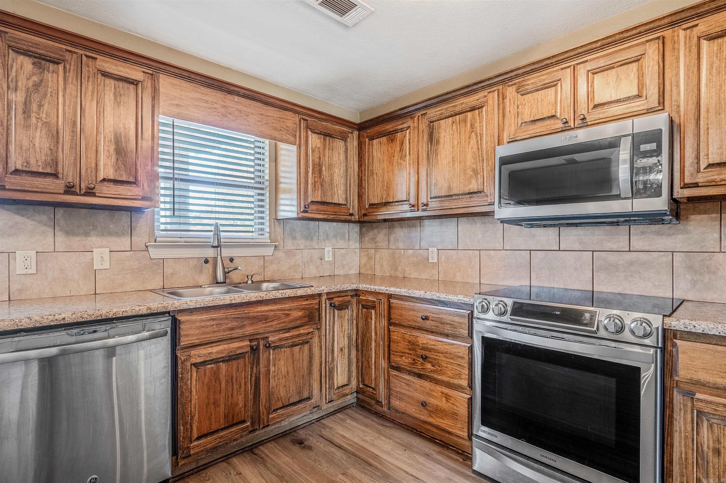 Eaglebrook Estates - Residential