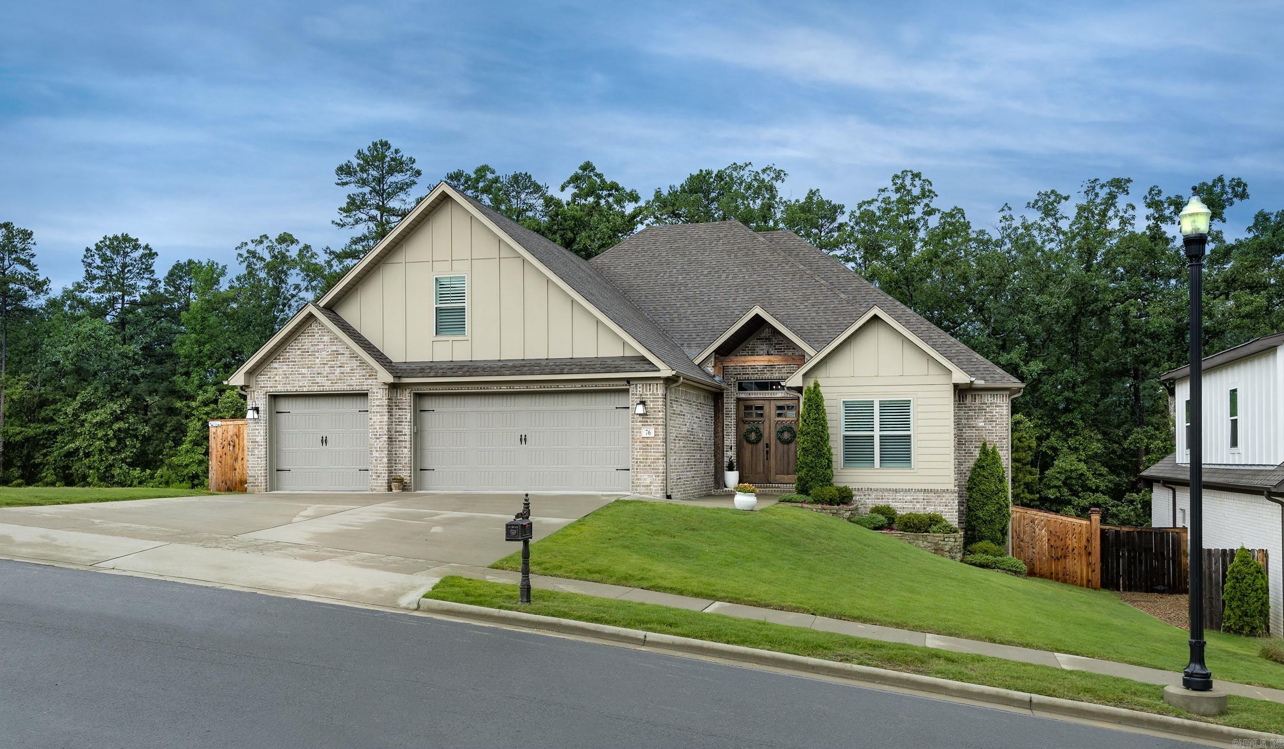 CHENAL VALLEY EPERNAY PLACE - Residential