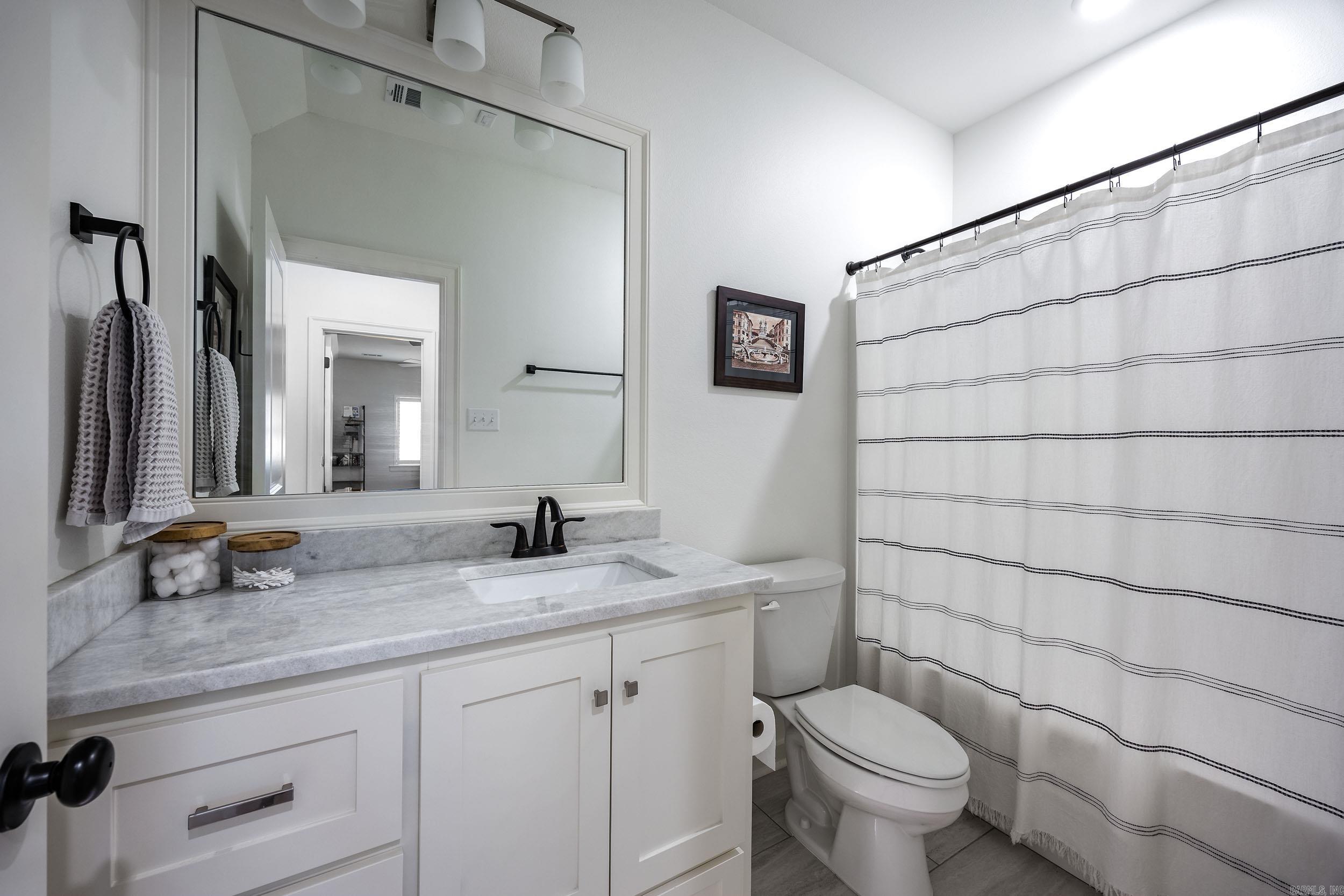 CHENAL VALLEY EPERNAY PLACE - Residential