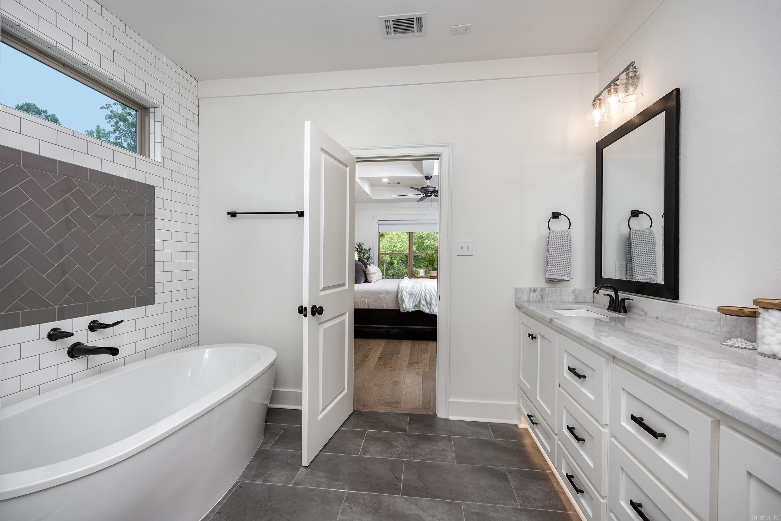 CHENAL VALLEY EPERNAY PLACE - Residential